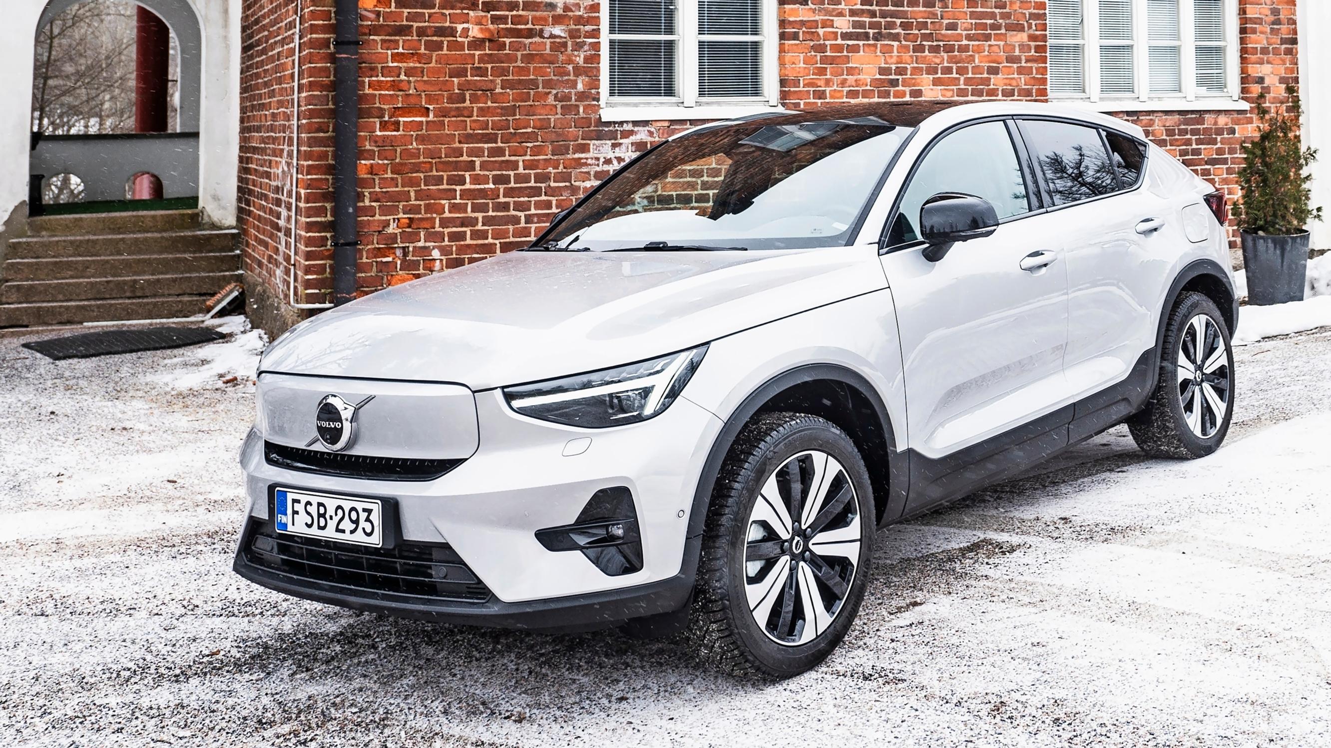 Volvo EC40 on päivitetty C40 – ja parempaa vastinetta rahalle kuin hehkutettu EX30