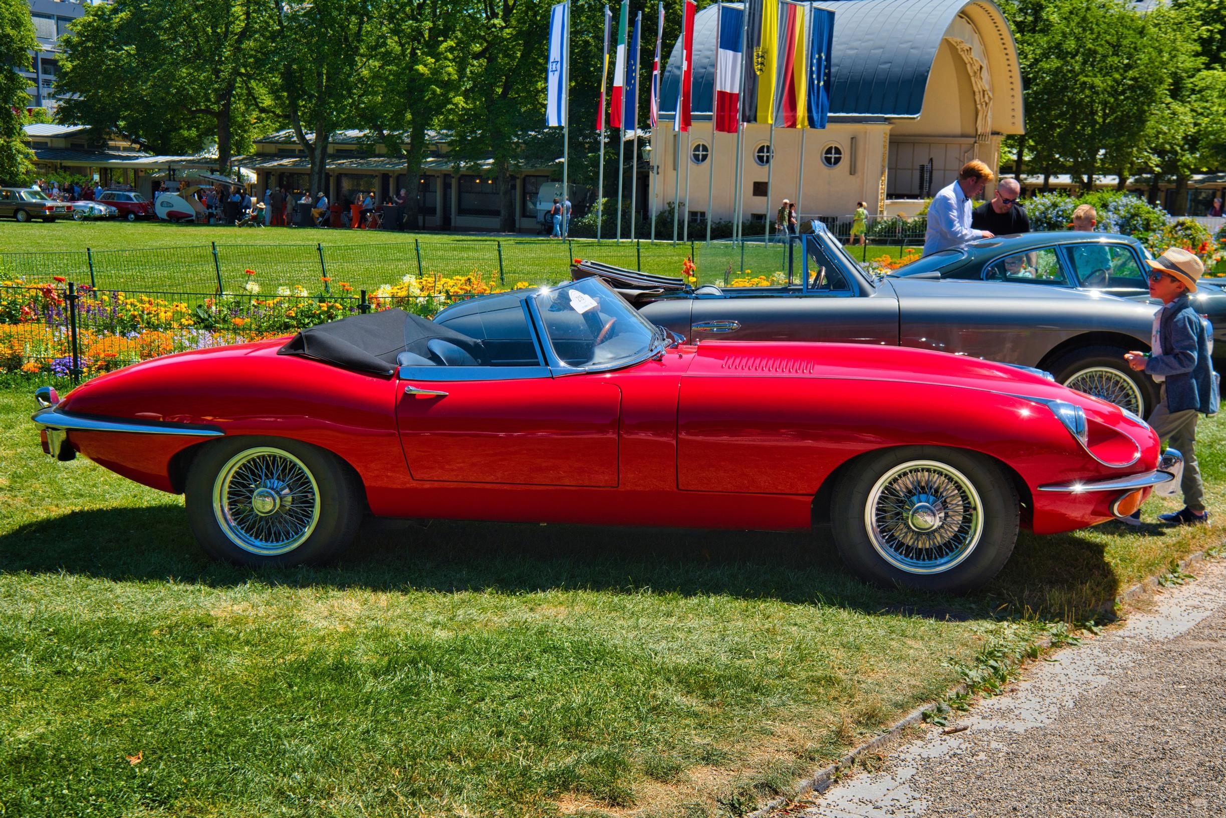 Unelmien kesäauto Jaguar E-Type