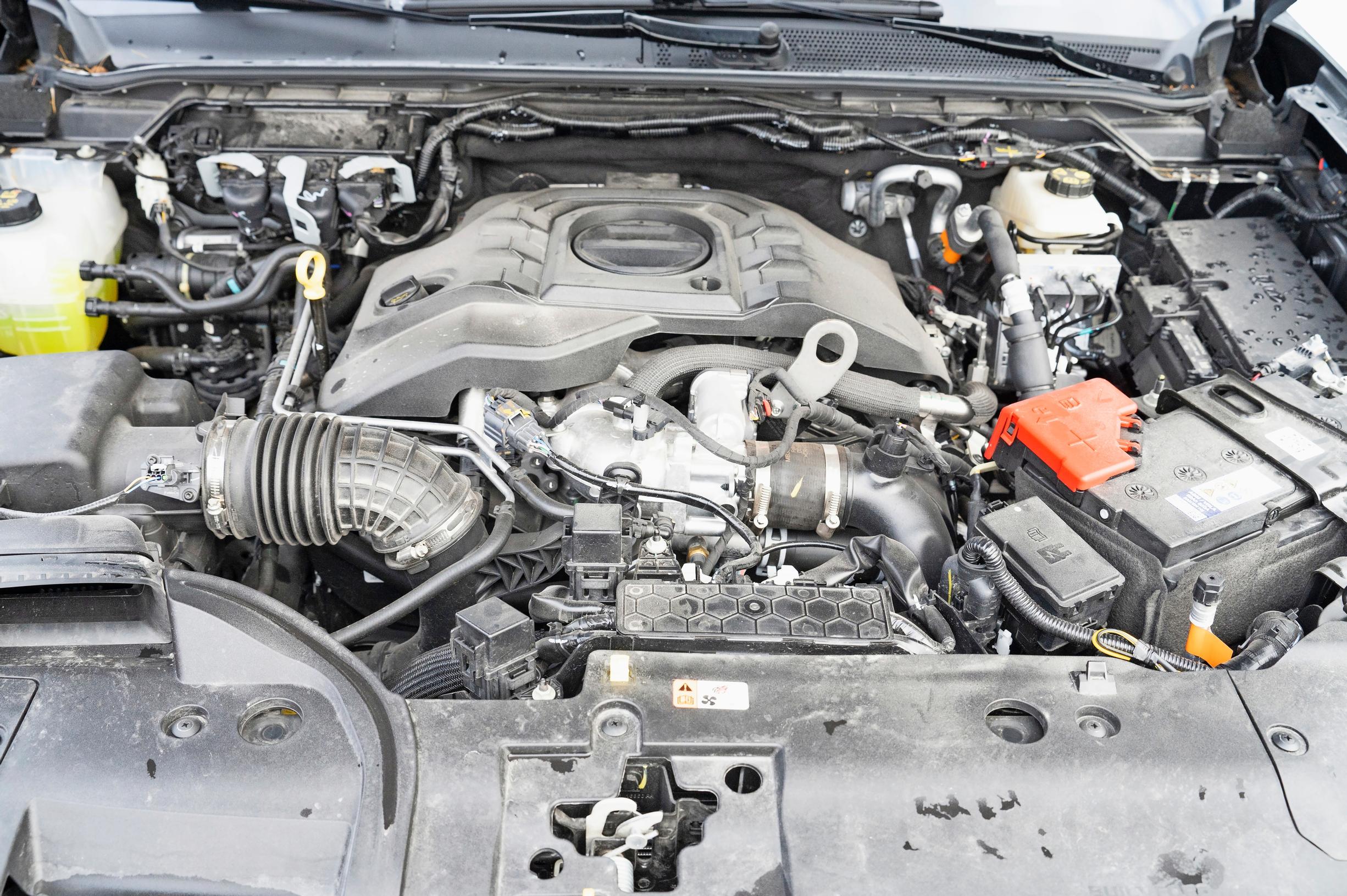Ford Ranger Platinumin moottori on 3 litran turbodiesel, 240 hv ja 600 Nm!