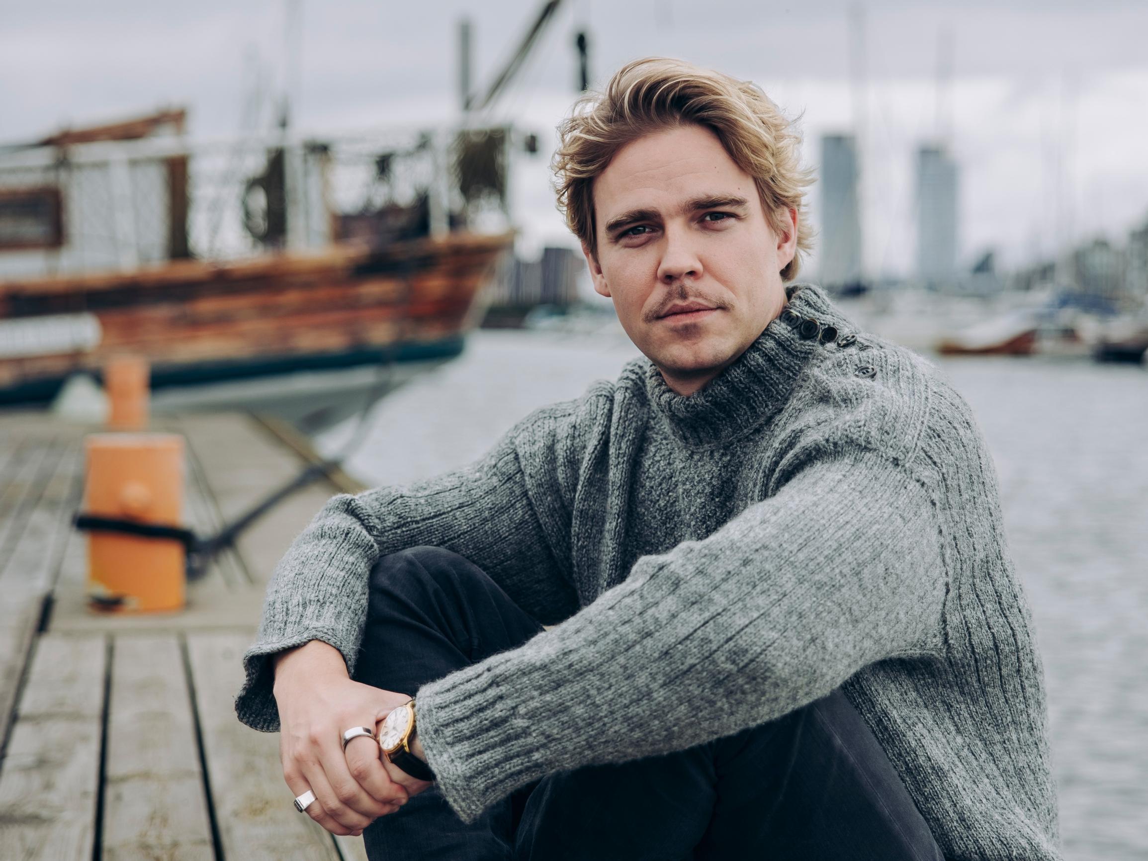 Työttömyys aiheutti tv-tähti Aku Sipolalle häpeää ja epävarmuutta: ”Luulin olevani viallinen”