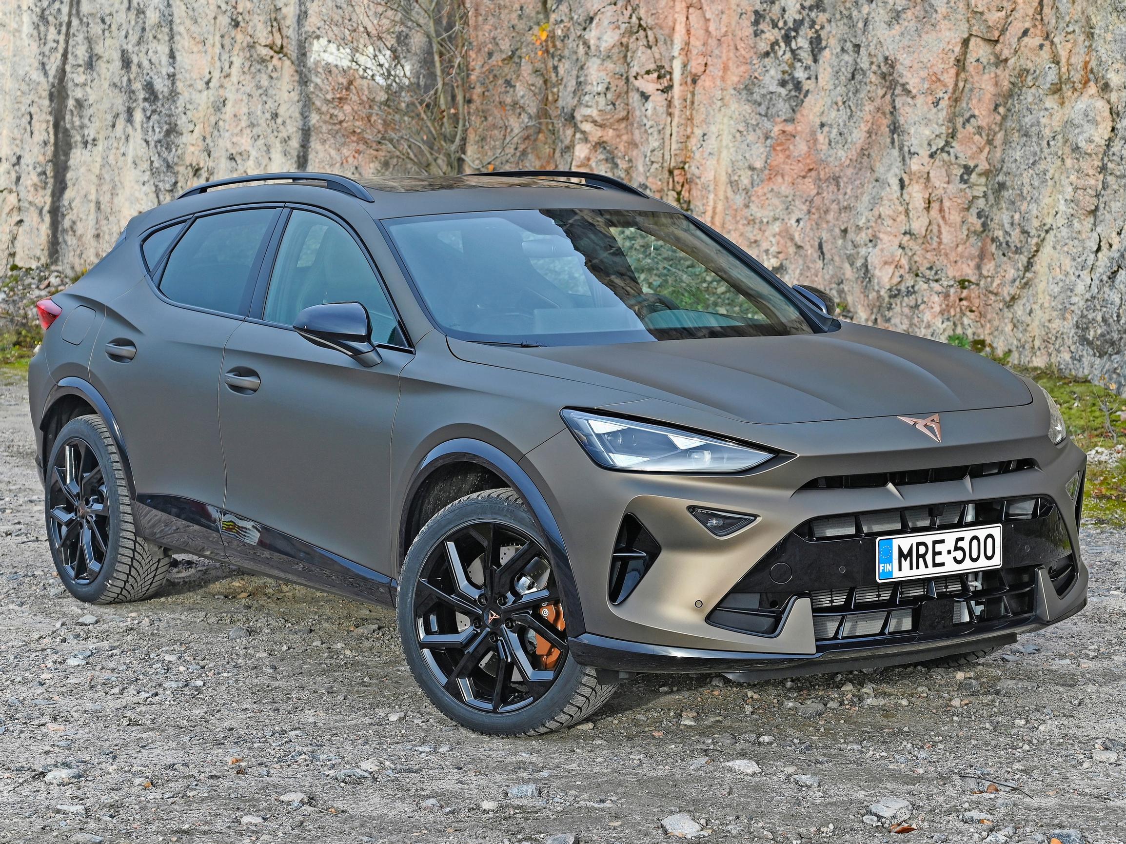 Uusi Cupra Formentor VZ – Ilmeikäs, taloudellinen, pirteä ja nykyaikainen lataushybridi – ja yksi pieni harmin aihe