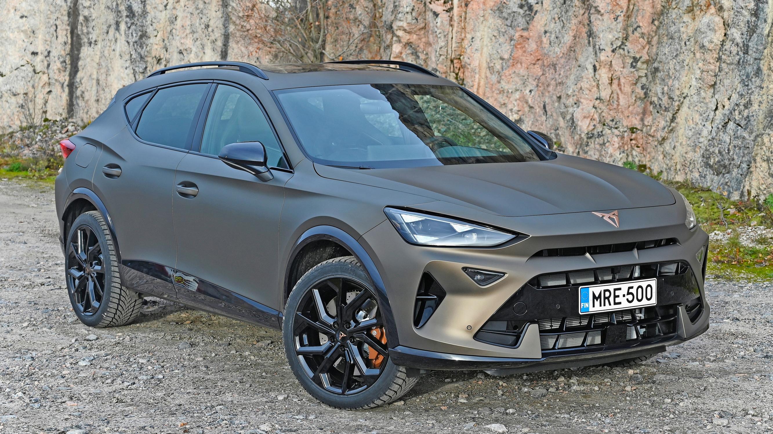 Uusi Cupra Formentor VZ – Ilmeikäs, taloudellinen, pirteä ja nykyaikainen lataushybridi – ja yksi pieni harmin aihe