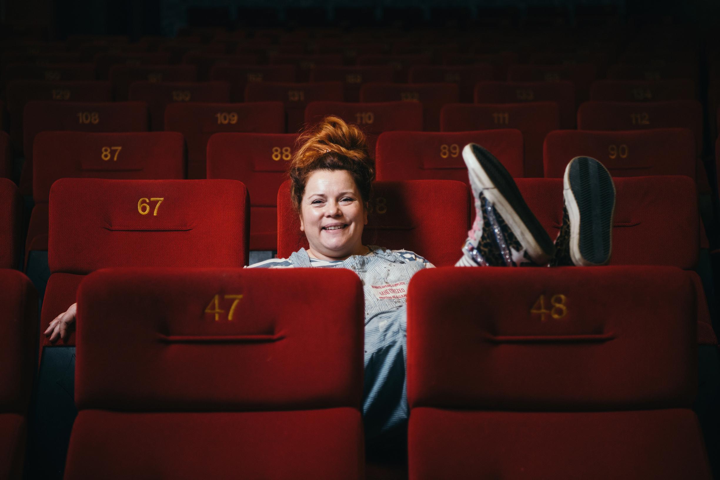 Kiti Kokkonen mukana Putous Allstars -kaudella: "Jos joku pahastuu, että olen tunteikas, se on hänen ongelmansa"