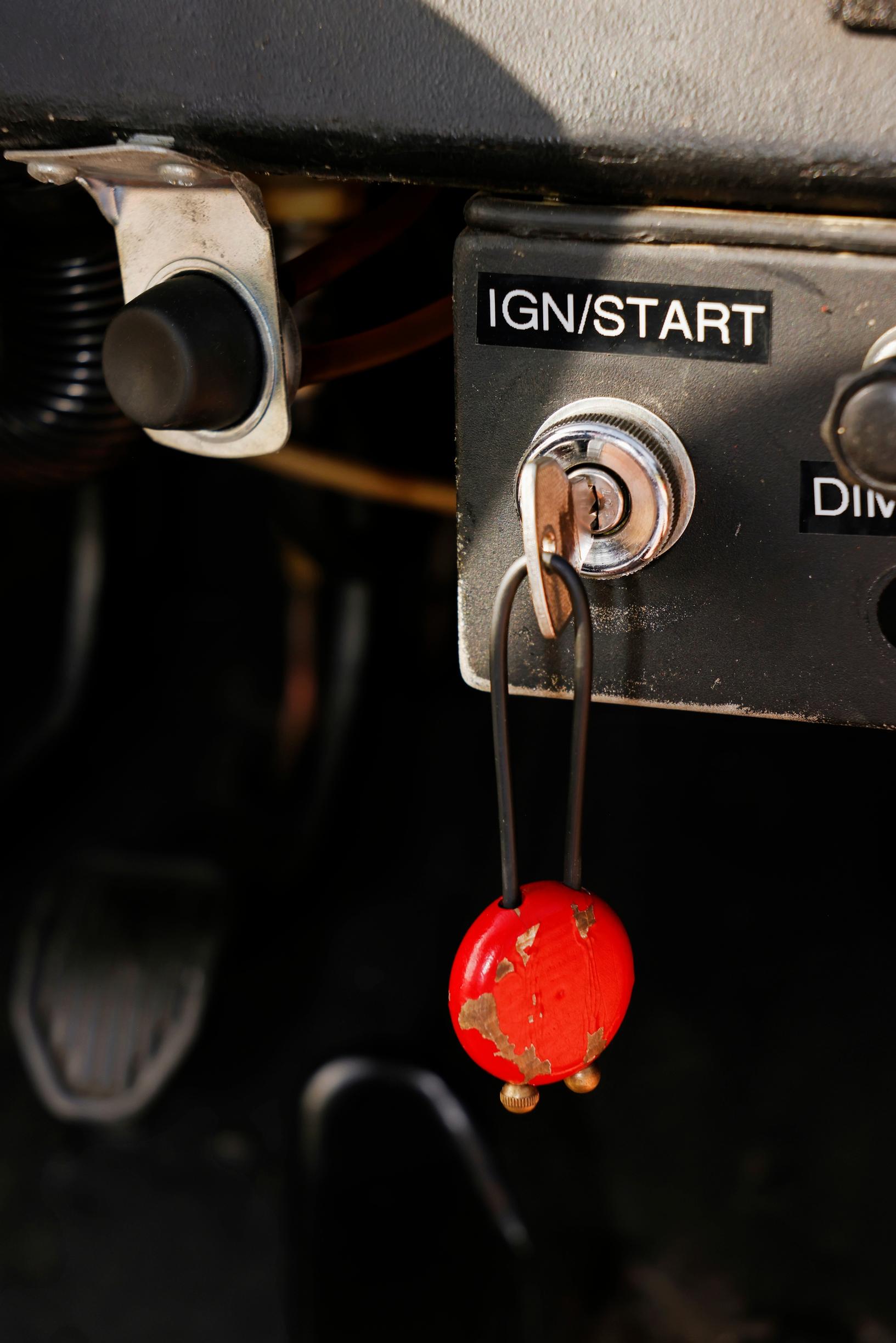 Ken tästä avaimesta kääntää, päästää pedon valloilleen.