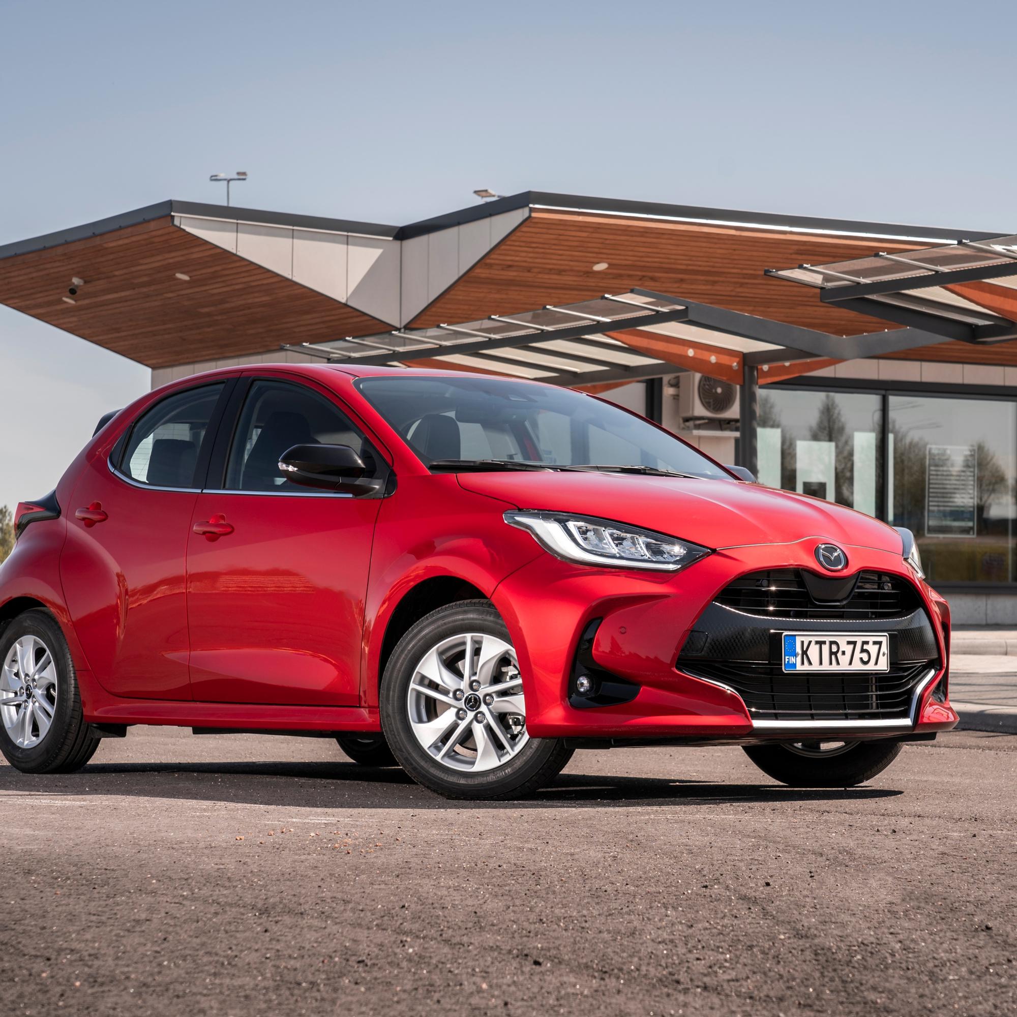Mazda 2 Hybrid –  Kopio vanhasta, mutta uudella nimellä