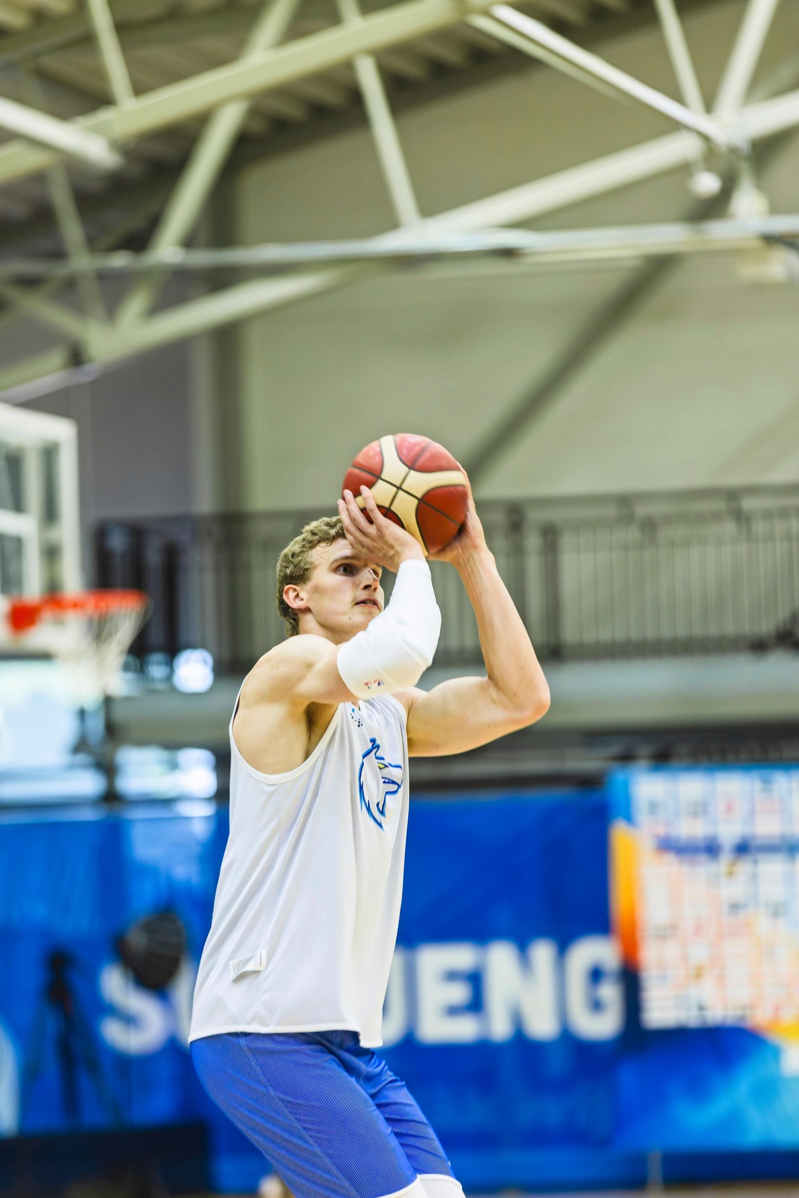 Lauri Markkasen käsiin on annettu ratkaisijan avaimet niin NBA:ssa kuin maajoukkueessakin.