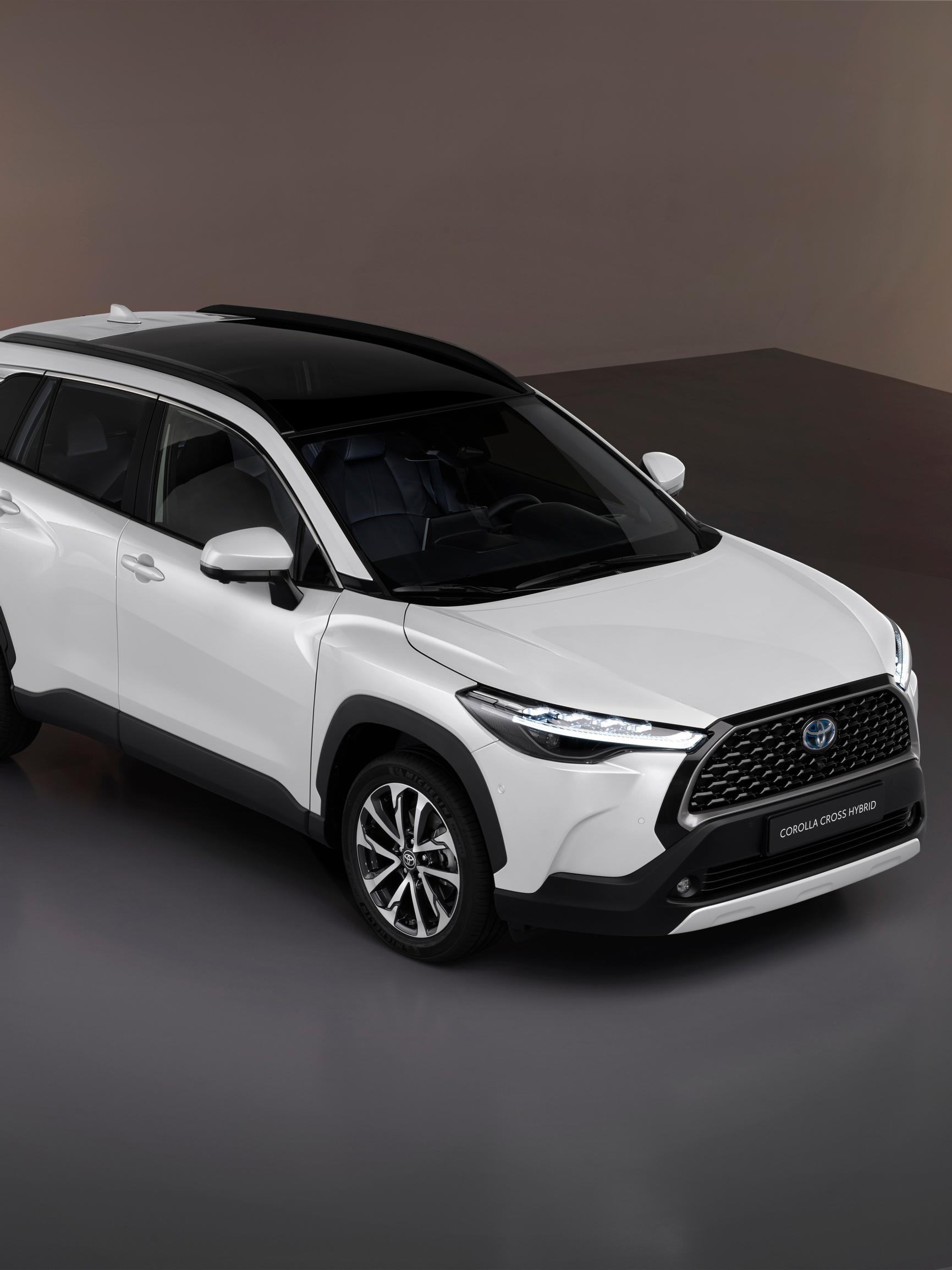 Autovuosi 2022: Tulossa sähköä ja hybridejä – tänä vuonna minimivaatimus alkaa olla kevythybridiys