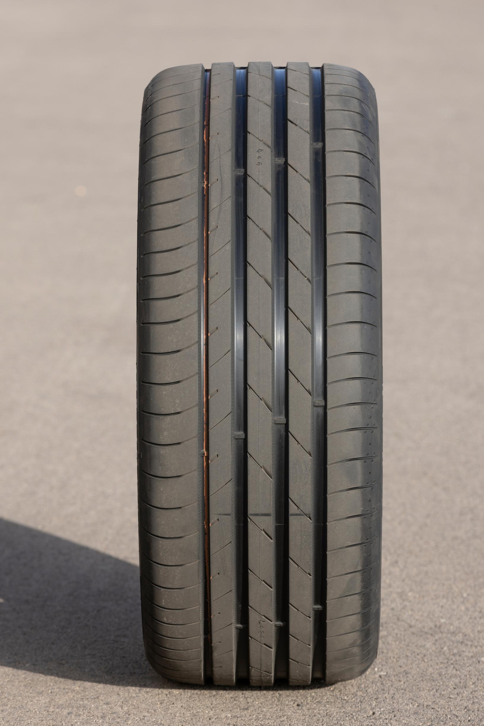 Nokian Hakka Black 3. Kesärenkaat 2023 Tuulilasin vertailussa.
