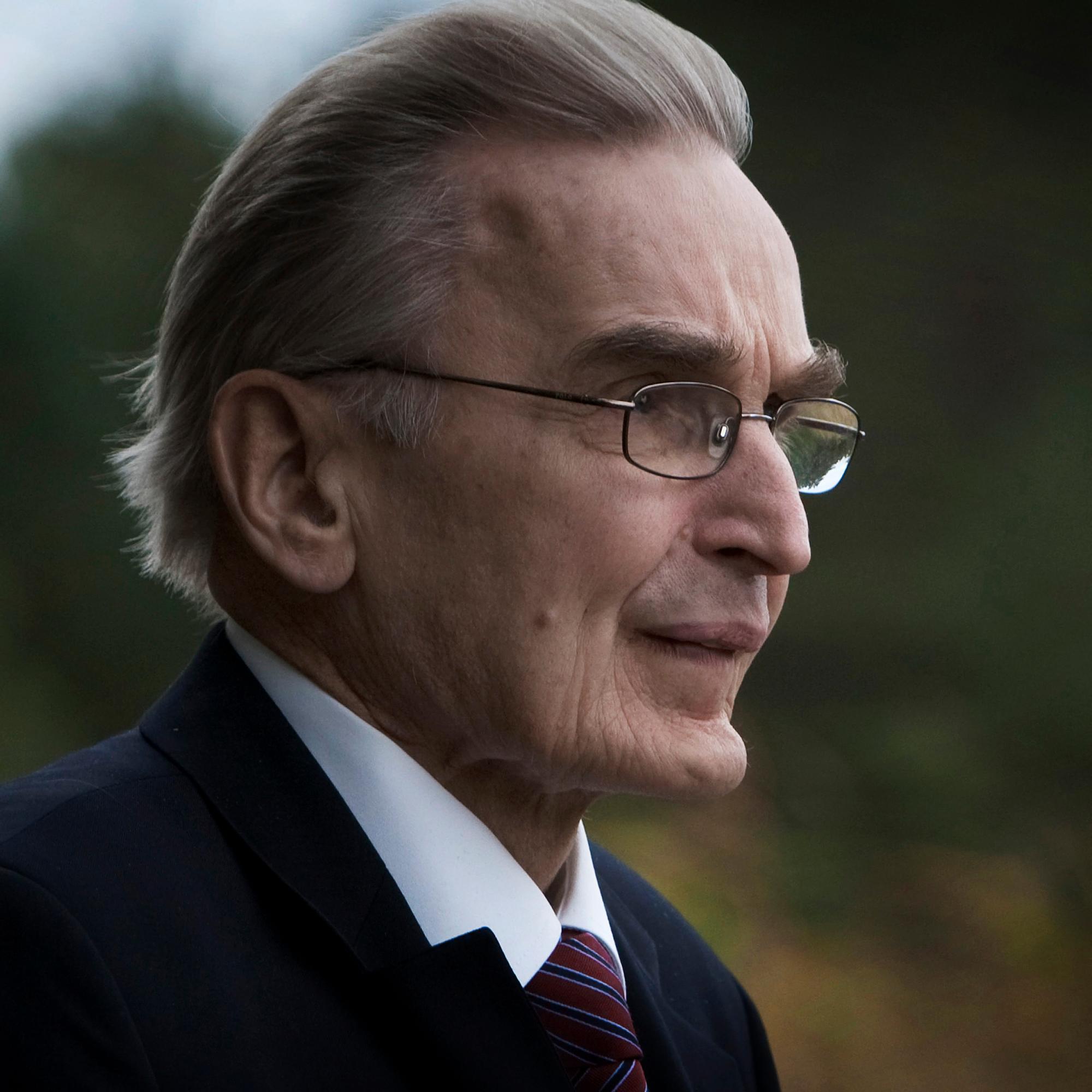 Ulf Sundqvist 1945–2023: Suomen historian nuorin ministeri kävi läpi kujanjuoksun ja toteutti "vuosisadan uudistuksen" – Politiikka on reality-touhua, jolla ei ole mitään arvoa, hän sanoi 2009