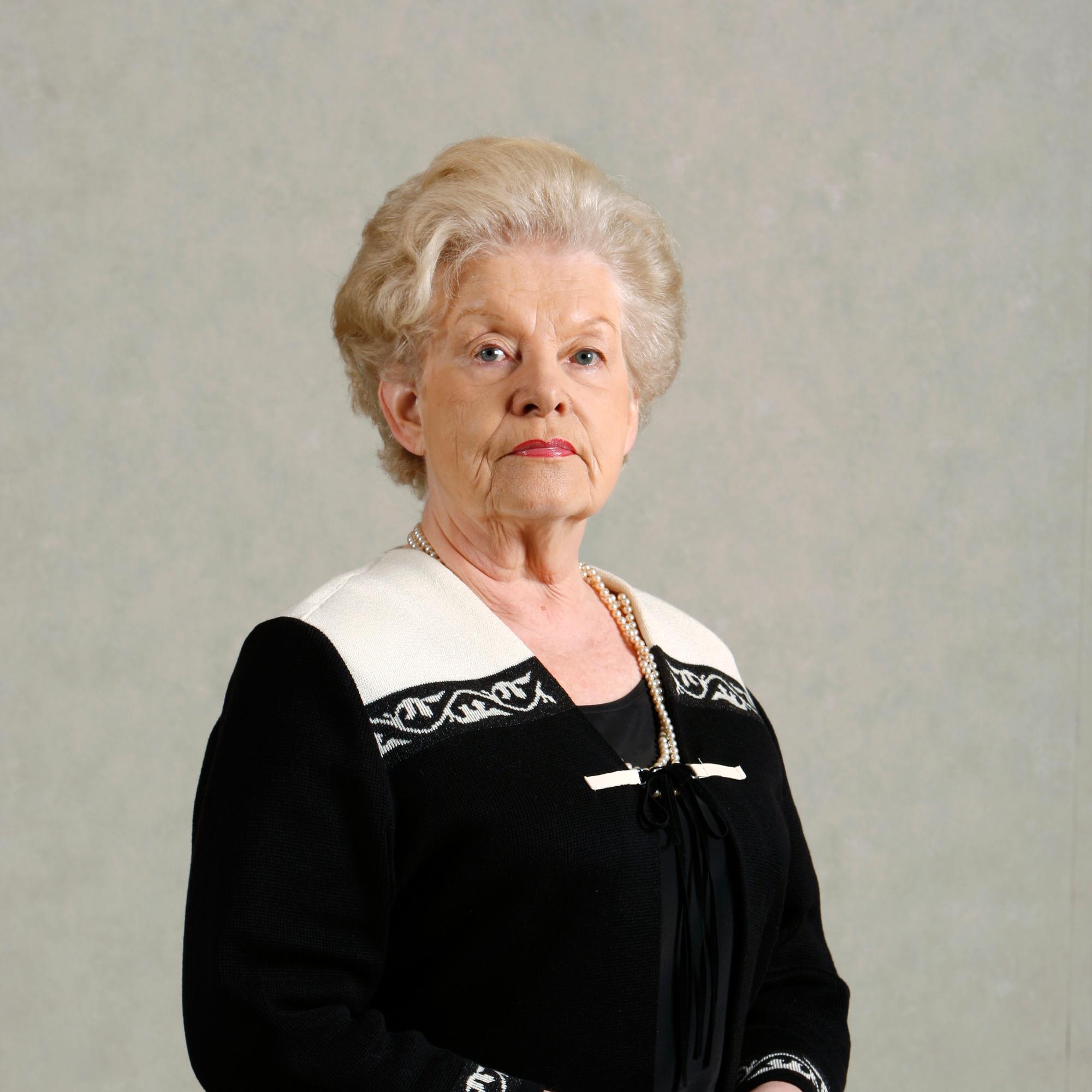 Kirjailija Pirjo Tuominen: Historia tuo perspektiiviä