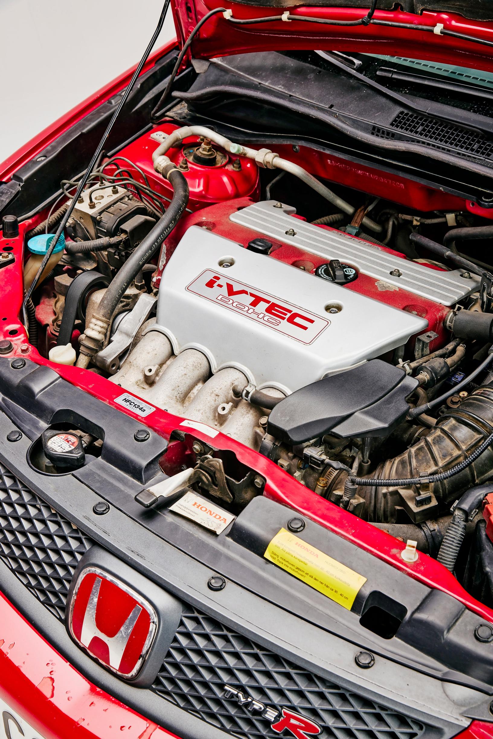 Honda Civic Type R:n sydän on kaksilitrainen i-VTEC. Ilman turboa, tietenkin.