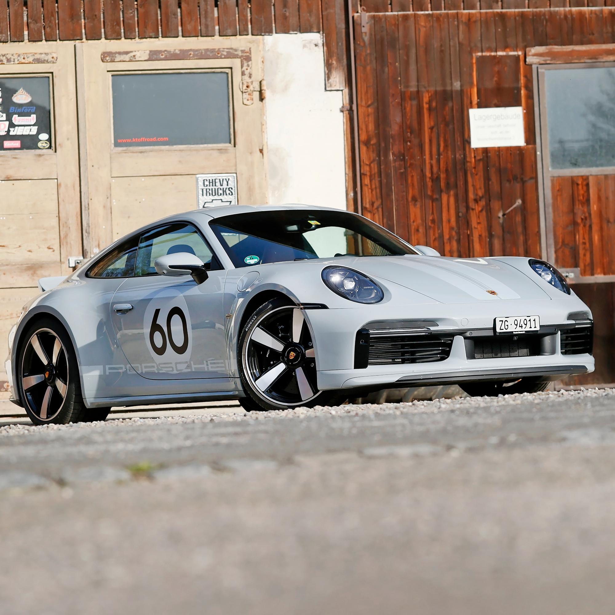 Porsche 911 Sport Classic – Onko maailman paras urheiluauto hintansa väärti?