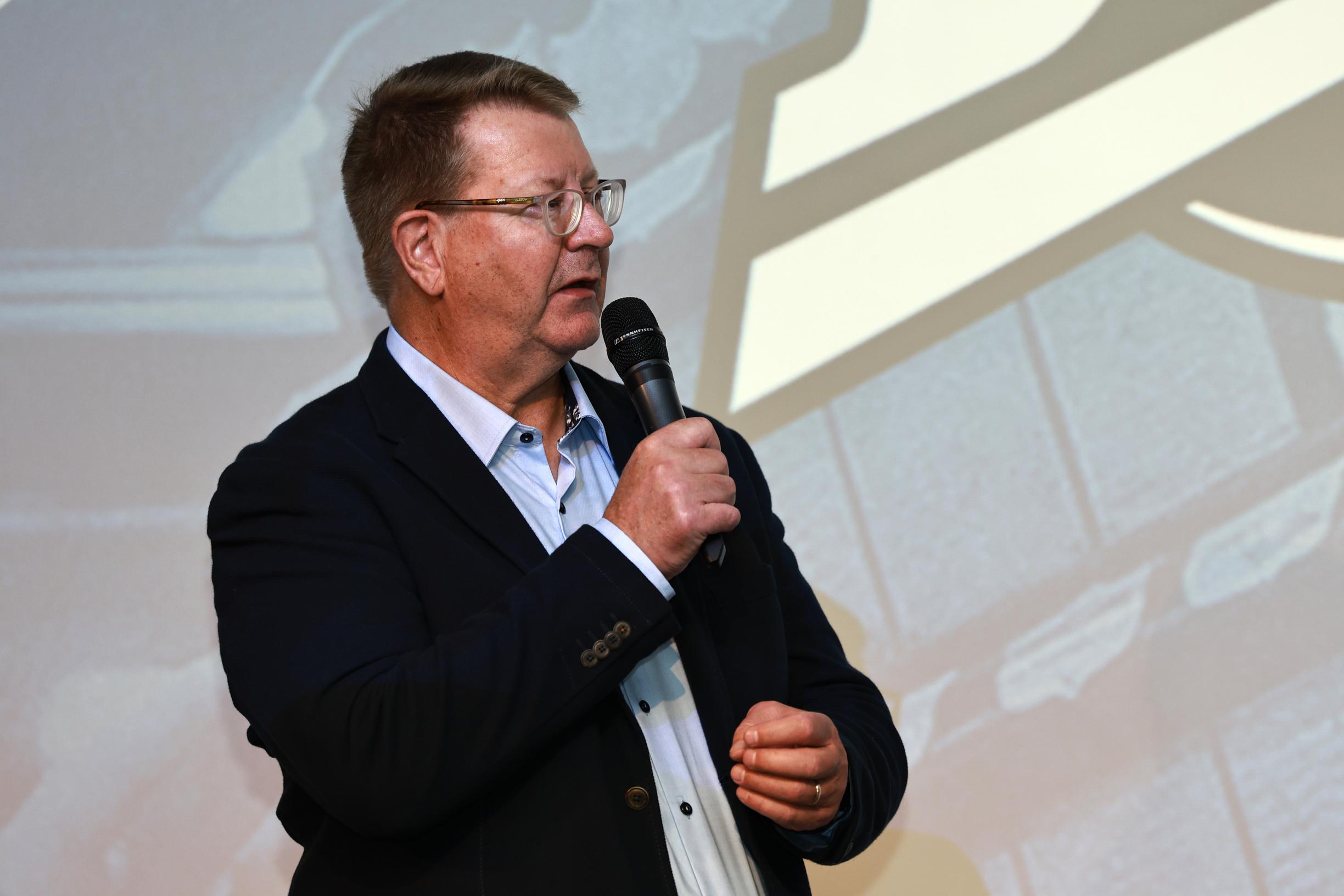 Liigan puheenjohtajalta lipsahti pahemman kerran, KKV tutkii oikeaa asiaa? – Petteri Sihvonen: "Oho!"