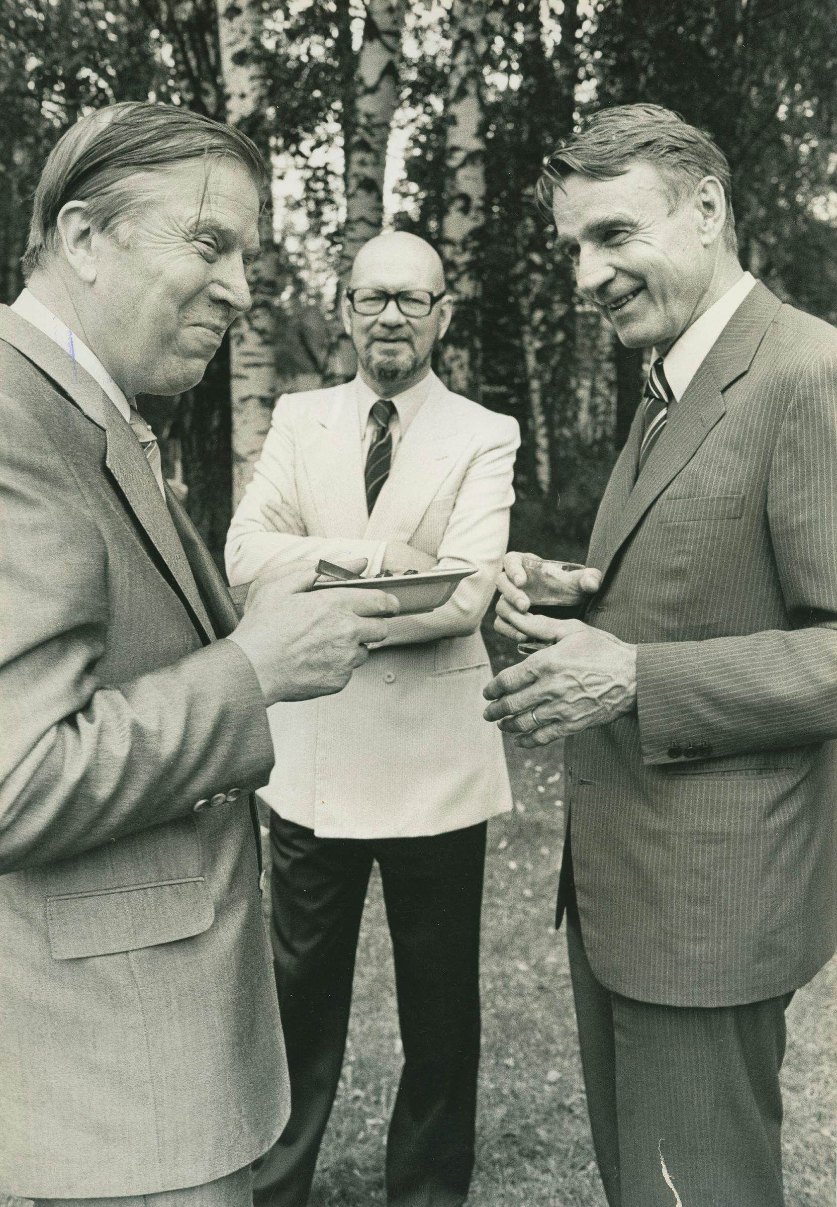 Johannes Virolainen, Jaakko Iloniemi ja Mauno Koivisto vuonna 1981.