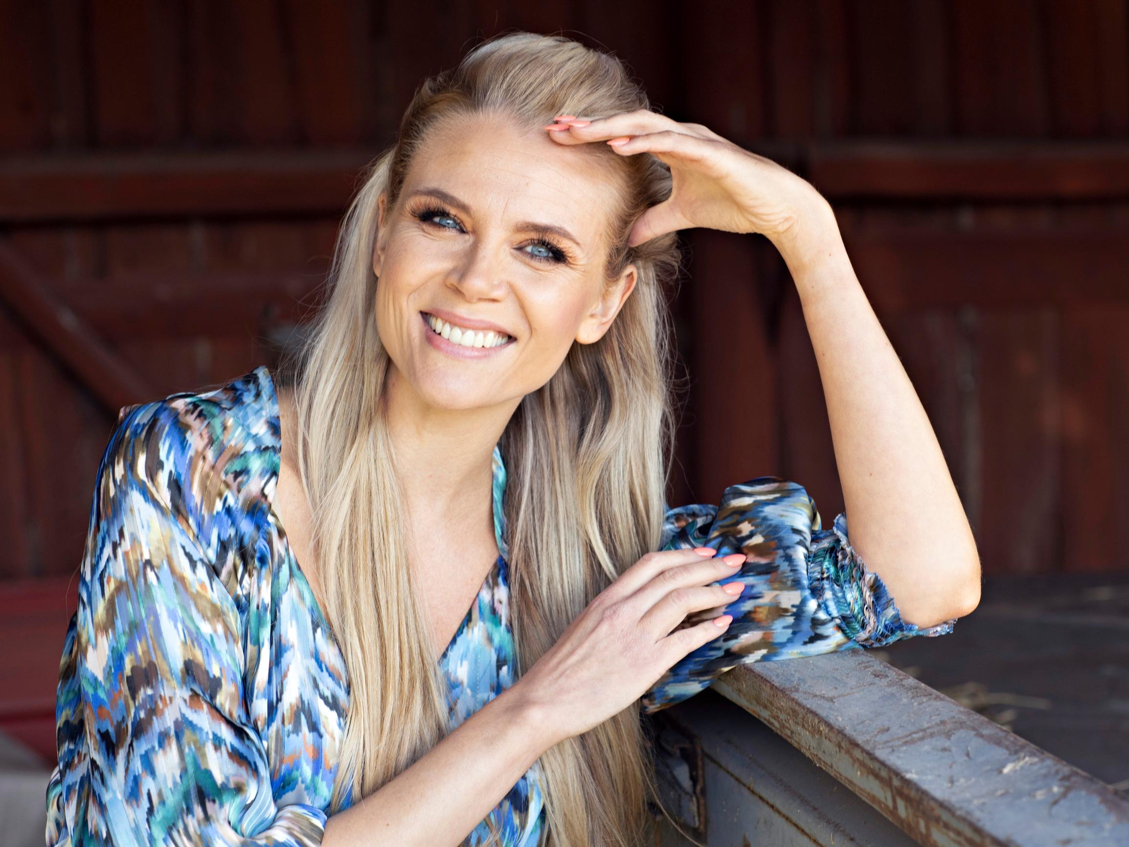 Terapian ja iän myötä Susanna Laine ei enää vello pettymyksissä: ”Turvallinen parisuhde vahvistaa itsetuntoani”