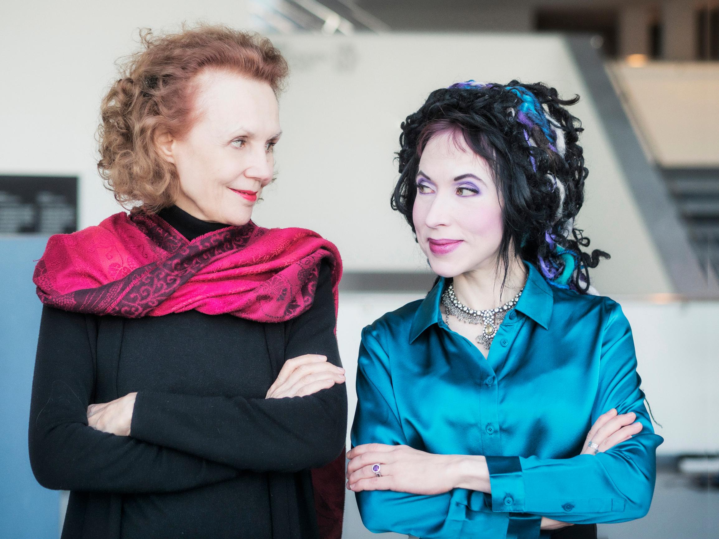 Kaija Saariaho ja Sofi Oksanen tekivät oopperan: ”Ranskassa joitakin harmittaa, että nainen, joka puhuu aksentilla heidän kieltään, saa näin paljon arvostusta”