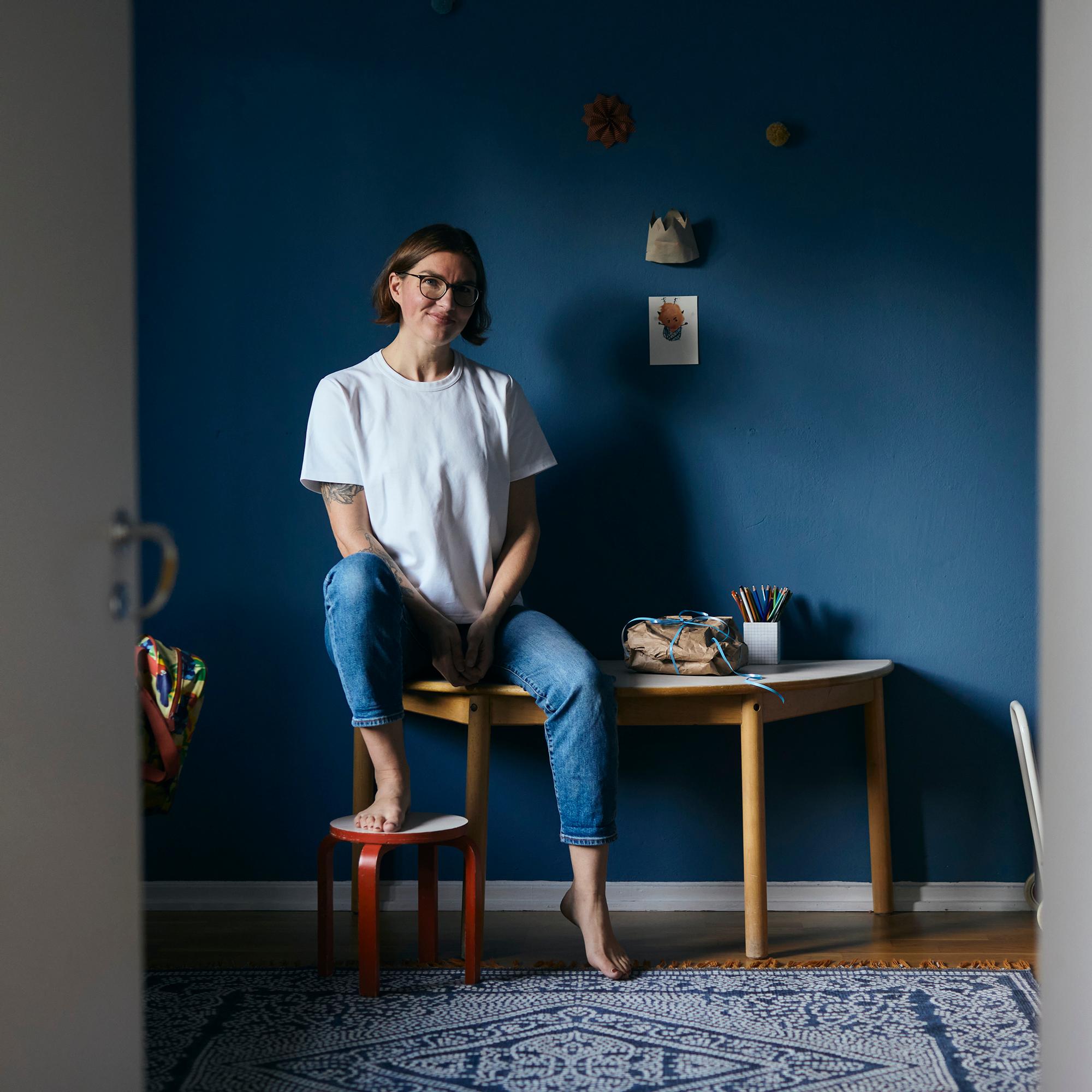 Outi Peltorannan perheessä joululahjoja annetaan vain yksi – Paketista voi paljastua vaikka muroja tai käytetyt tohvelit