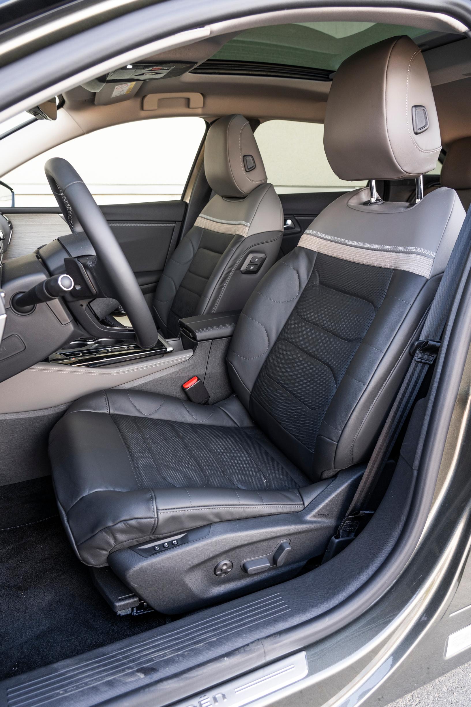 Citroën C5 X Plug-in Hybrid 225 ëEAT8 etupenkki