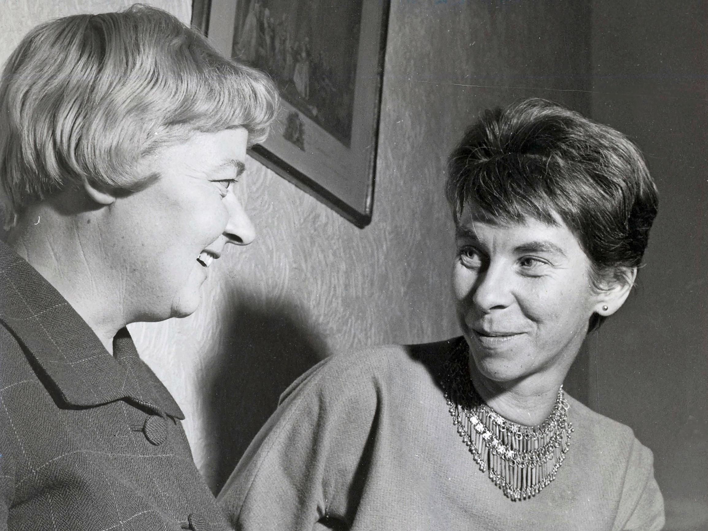 ”Hiljaisuus on suurempi kuin koskaan aikaisemmin", sanoi Tuulikki Pietilä, kun Tove Jansson kuoli – Pari ei voinut pitkään aikaan näyttää rakkauttaan, muttei sitä peittänytkään 