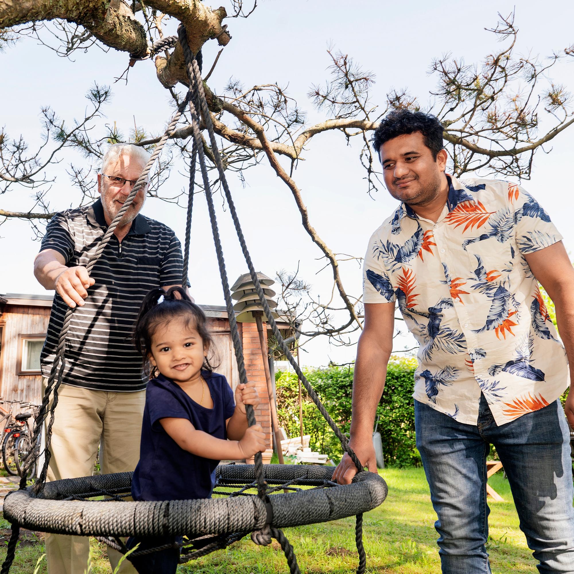 Keijo Savolasta tuli nepalilaisen ystäväperheensä isoisä – ”He pitävät minusta huolta, koska minulla ei ole muita läheisiä”