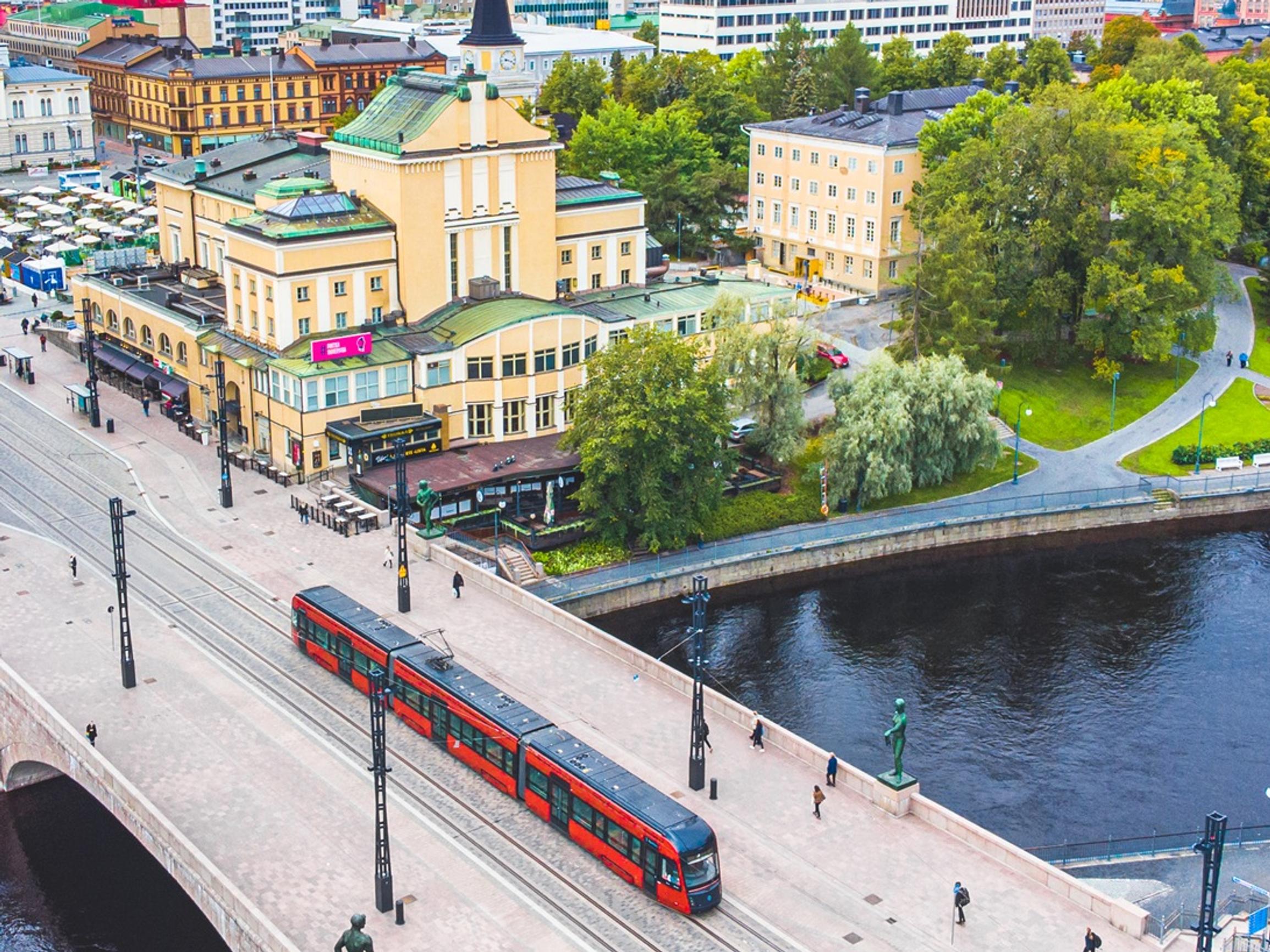 Mondon vinkit Tampereelle: Vietä yö huippuhalvassa kapselihotellissa, nauti cocktail skeittikaupassa ja löydä Mansen Telliskivi