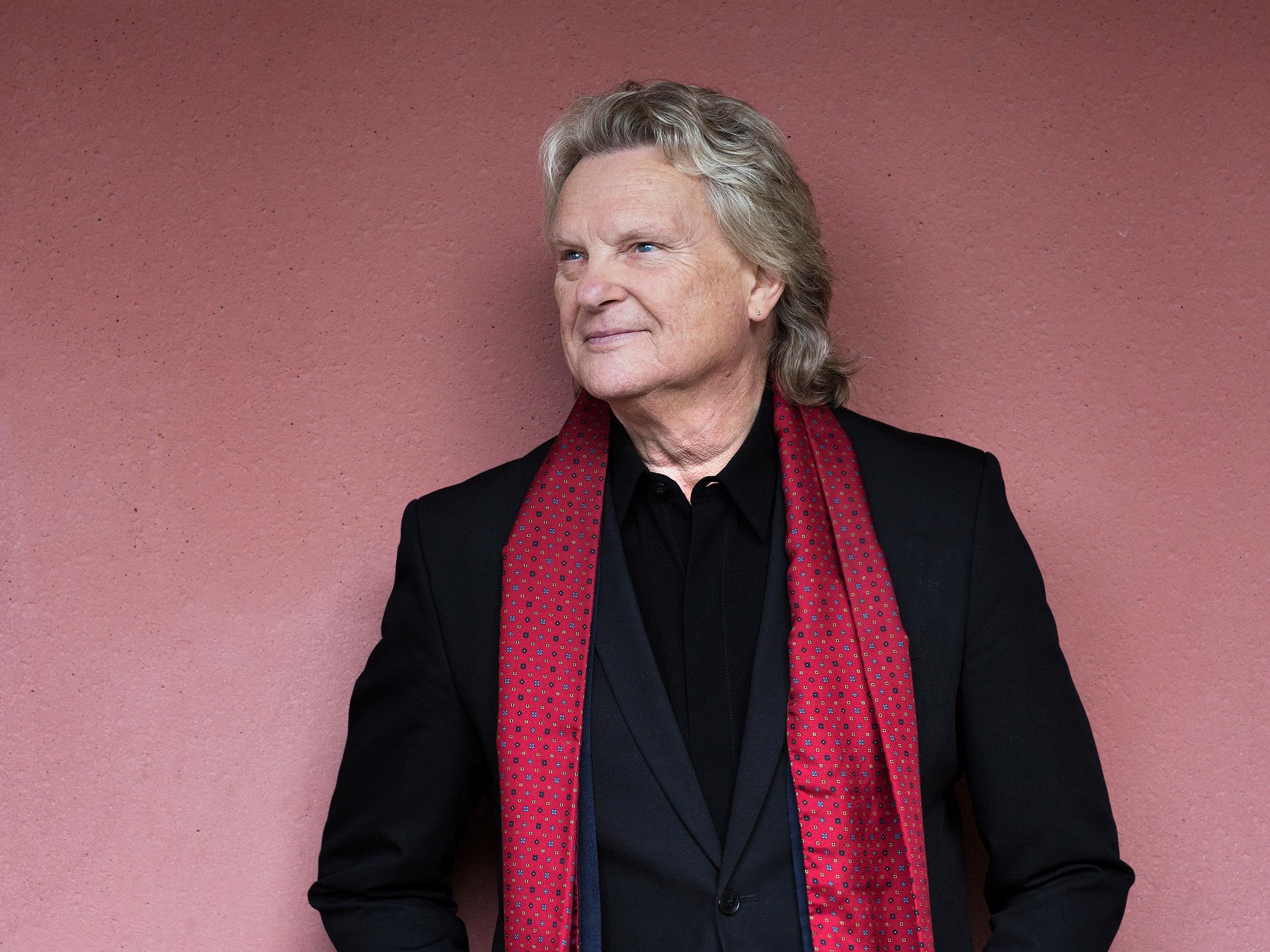 Pepe Willbergiä ottaa päähän nykypäivän nuorisomusiikki: ”Tyhjänpäiväistä, kaikki kuulostaa samalta”