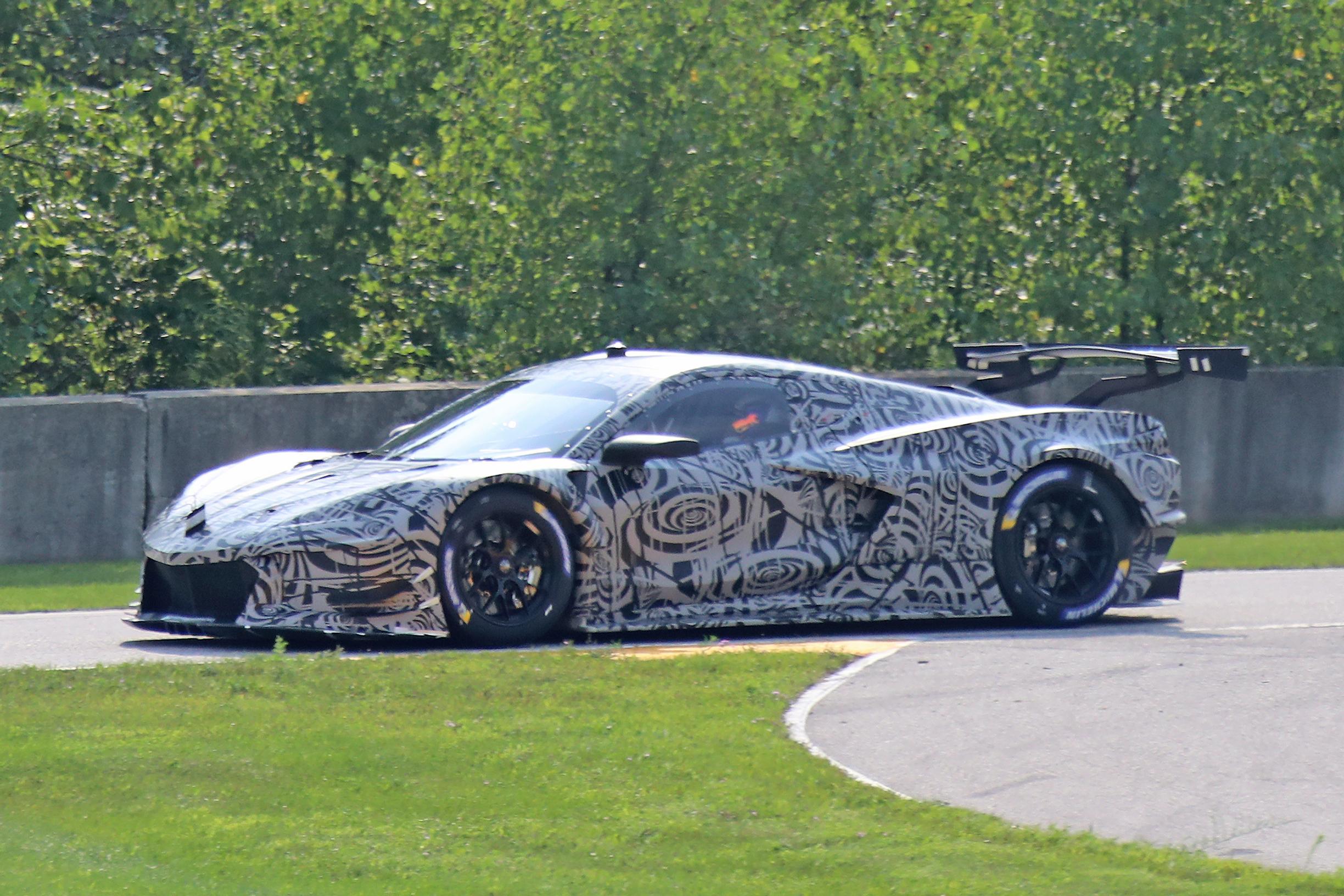 Salakuvissa Chevrolet Corvette C8.R