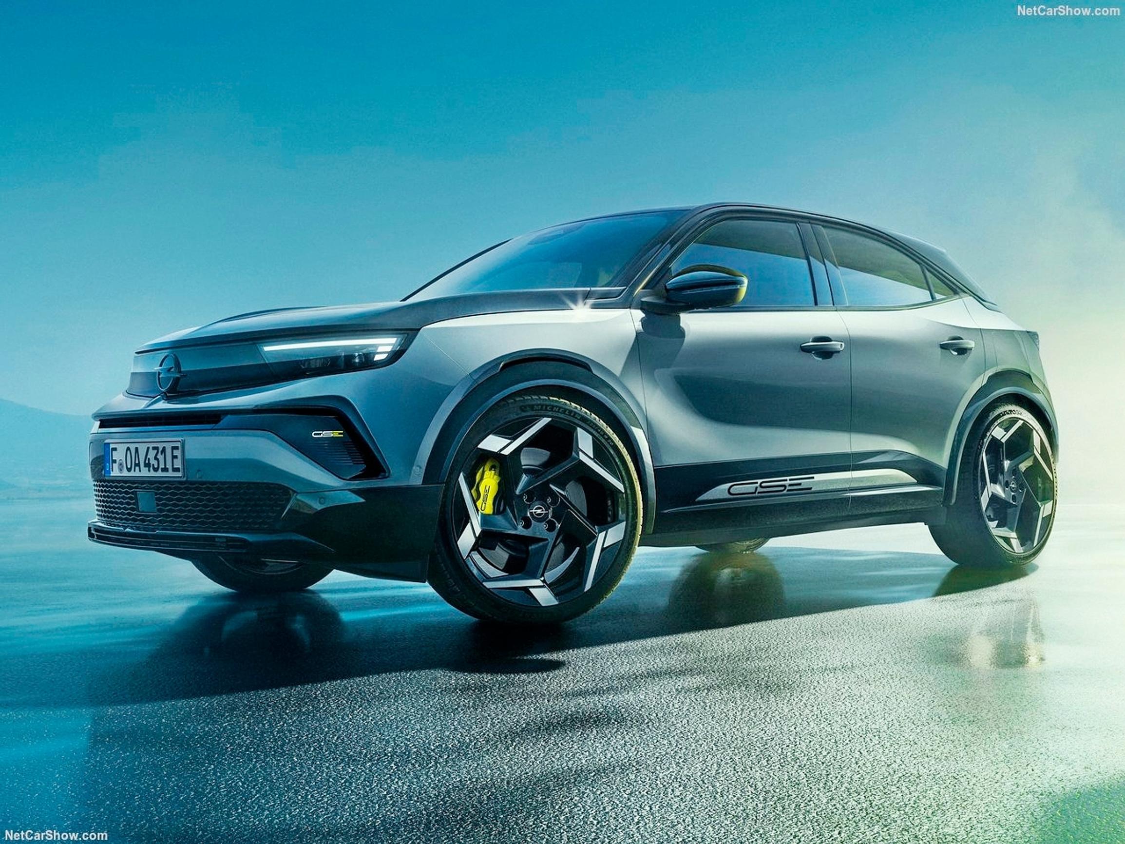 Uusi Opel Mokka GSe on Opelin sporttisin sähköauto – kiihtyy 0–100 km/h alle kuudessa sekunnissa.