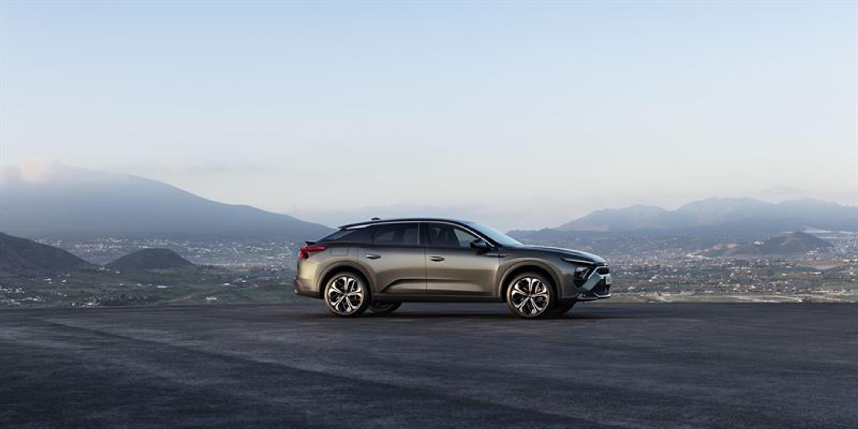 Uuden Citroën C5 X:n ennakkomyynti alkoi – lähtöhinta reilut 33 000 euroa