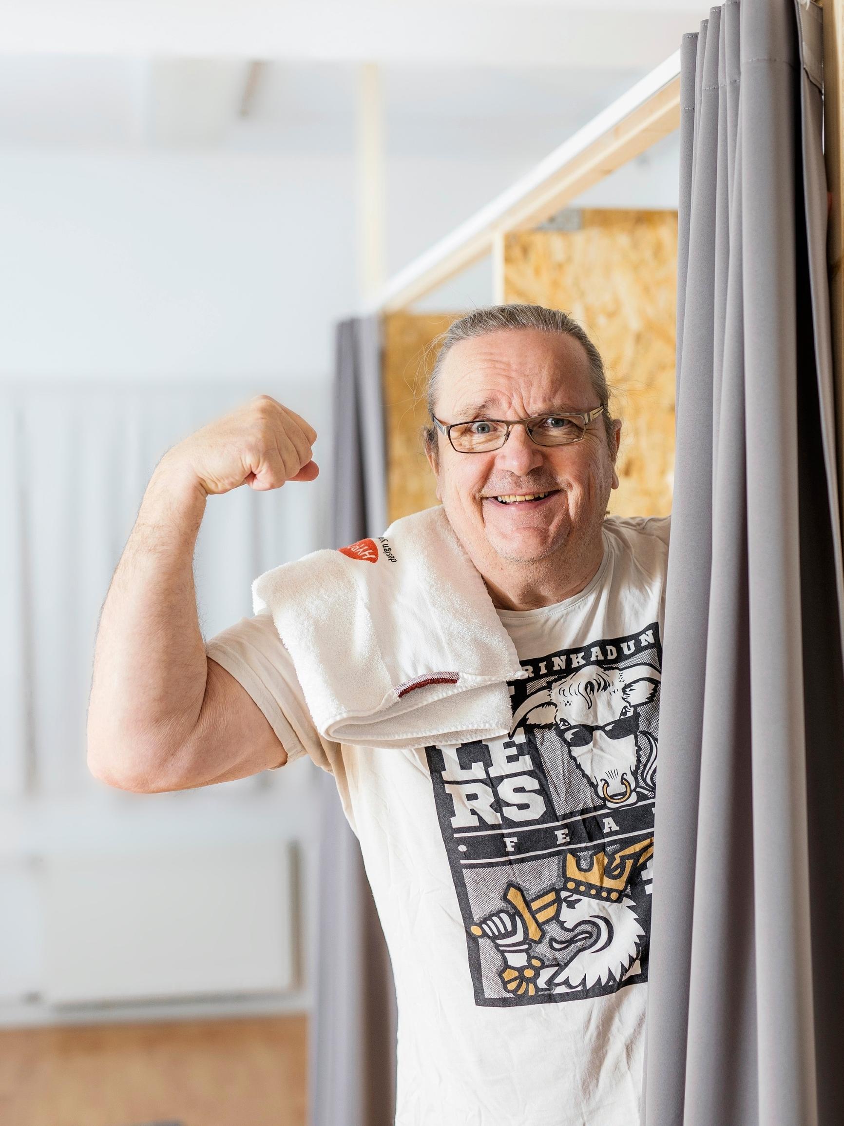 Tekonivelet polviinsa saanut Sakari Kuosmanen: "Paranemisesta pitää huolehtia itse"