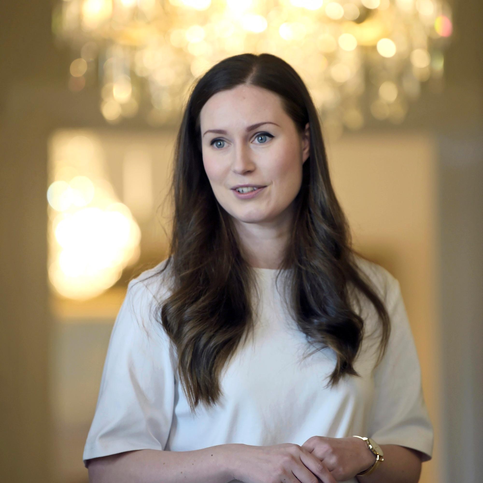 Poikkeustilajohtaja: Pääministeri Sanna Marin johtaa Suomea historiallisessa kriisitilanteessa