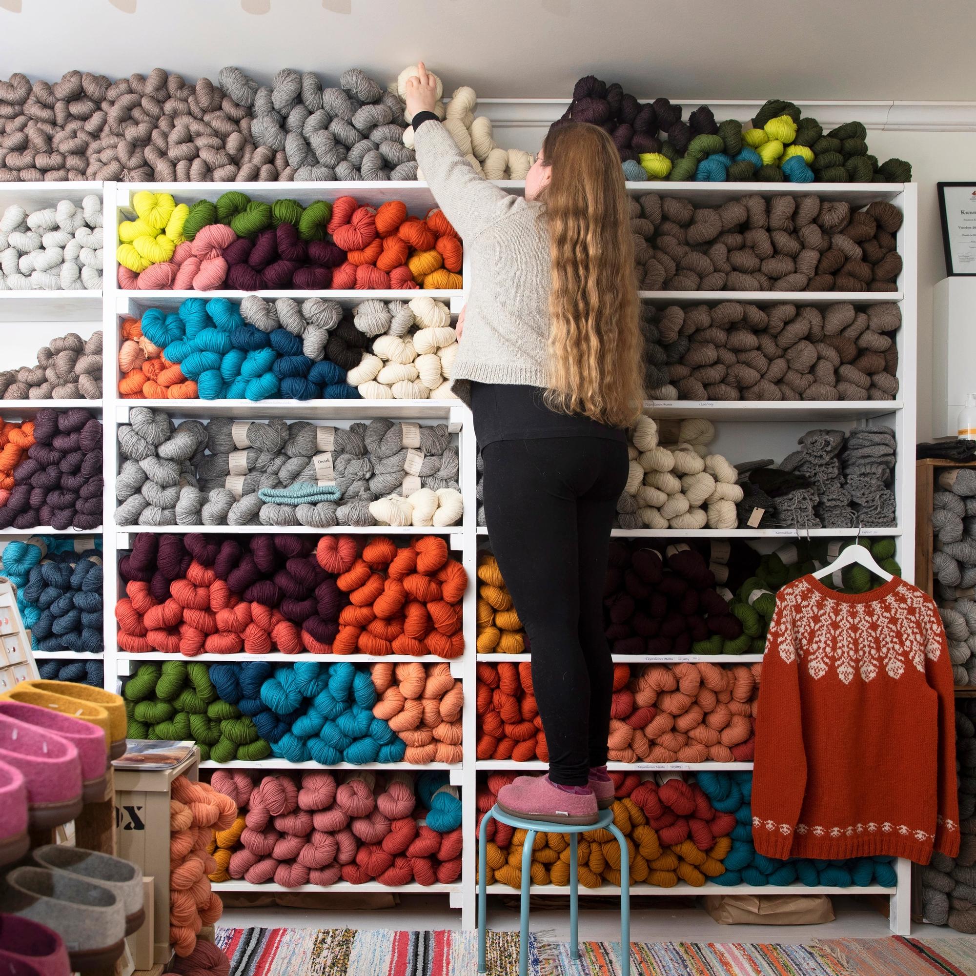 Villavillitys: kutomisharrastuksen paisuminen on nostanut kotimaisen villan hintaa ja saanut koko alan nousuun