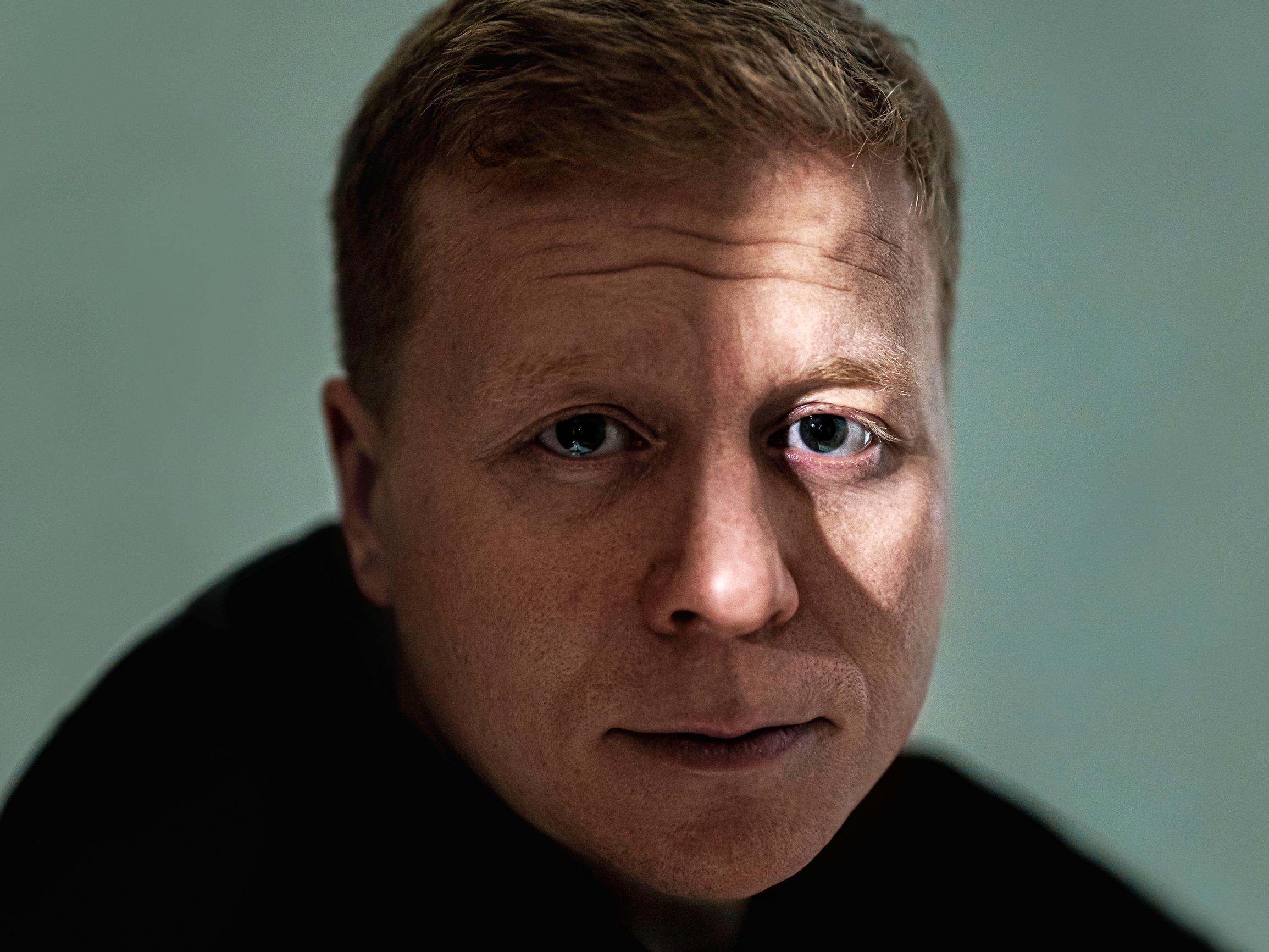 Viina tai lääkkeet eivät rauhoittaneet Sampo Kaulasta – Apu löytyi psykedeelisestä huumeesta – ”En mie sitä silti halua kenellekään tuputtaa – Sehän voi olla vaarallistakin”