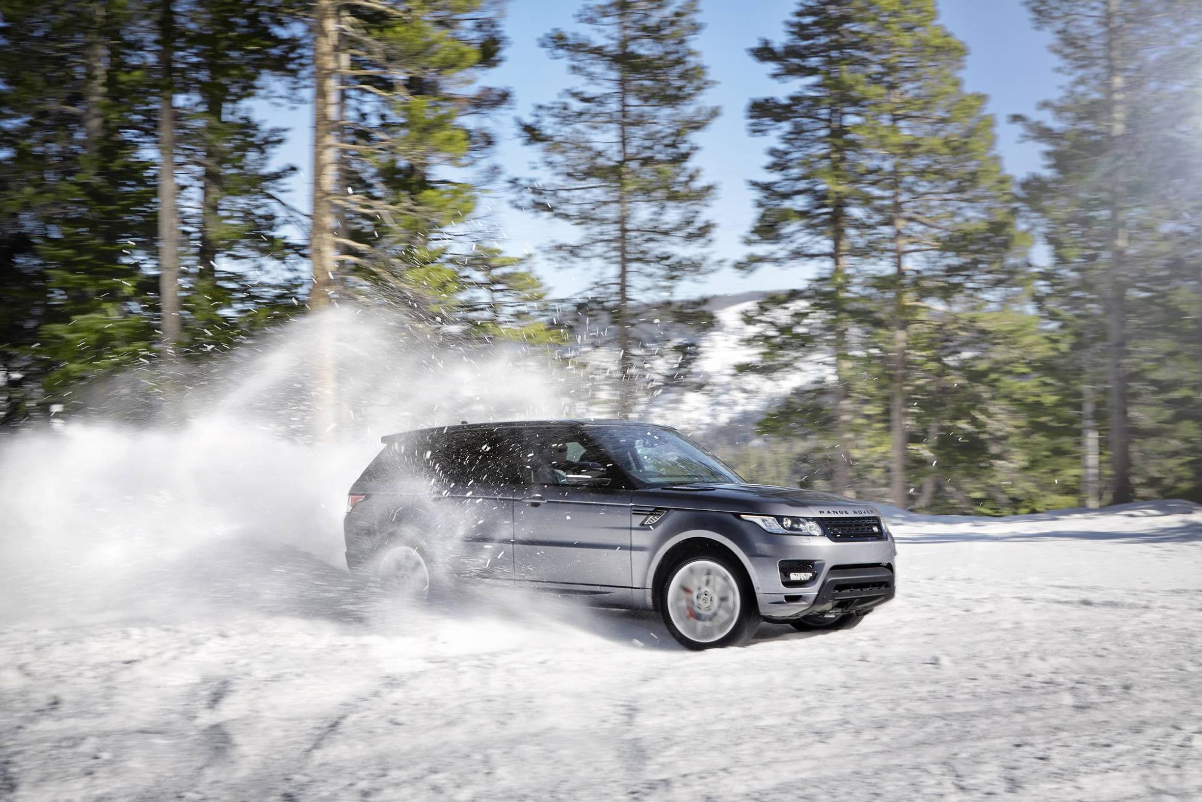 Koeajossa Range Rover Sport – luksusta ja kahlauskykyä