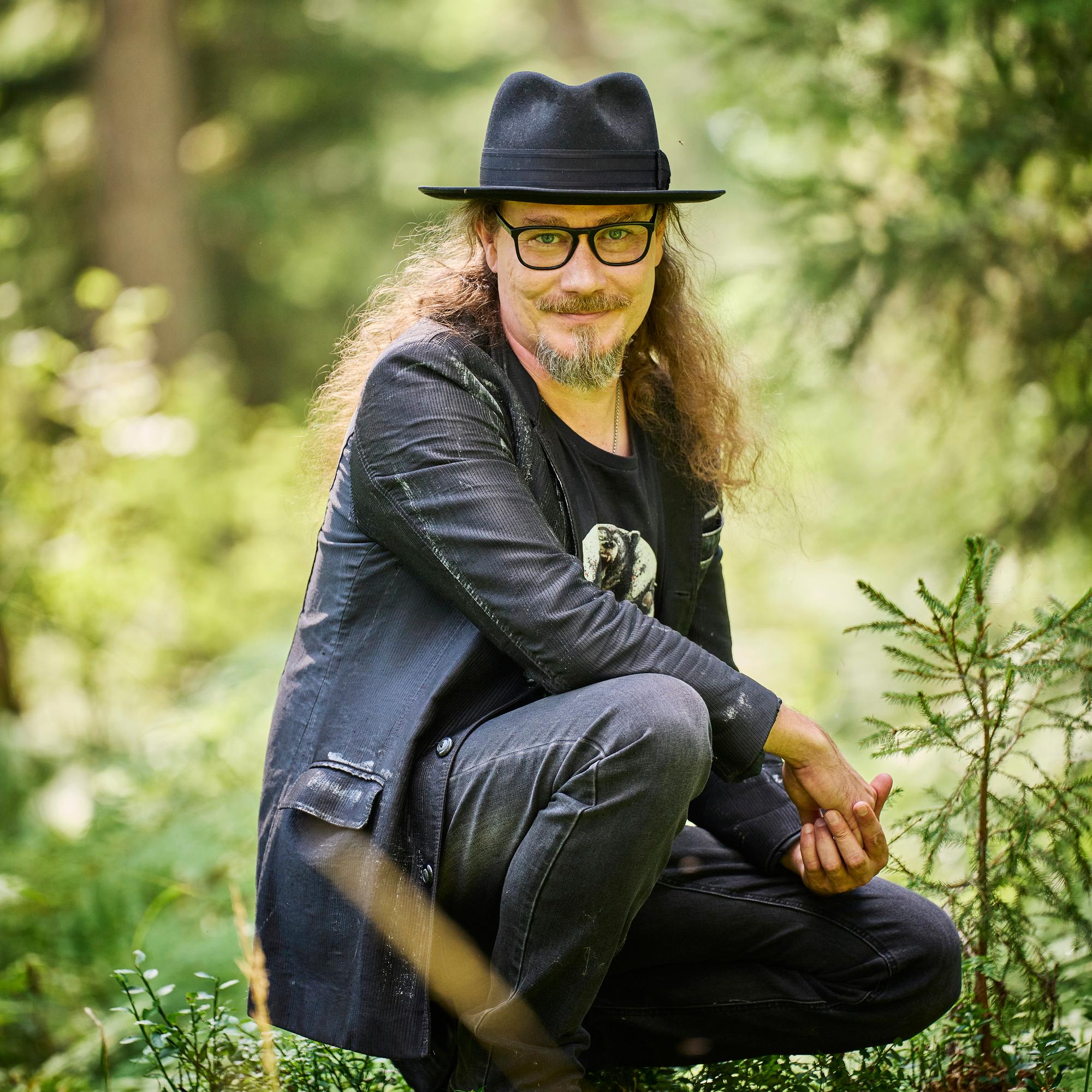 Nightwish vetäytyy keikkalavoilta ”Hengähdetään nyt tovi ja lähdetään sitten tuumimaan tulevaisuutta puhtaalta pöydältä”
