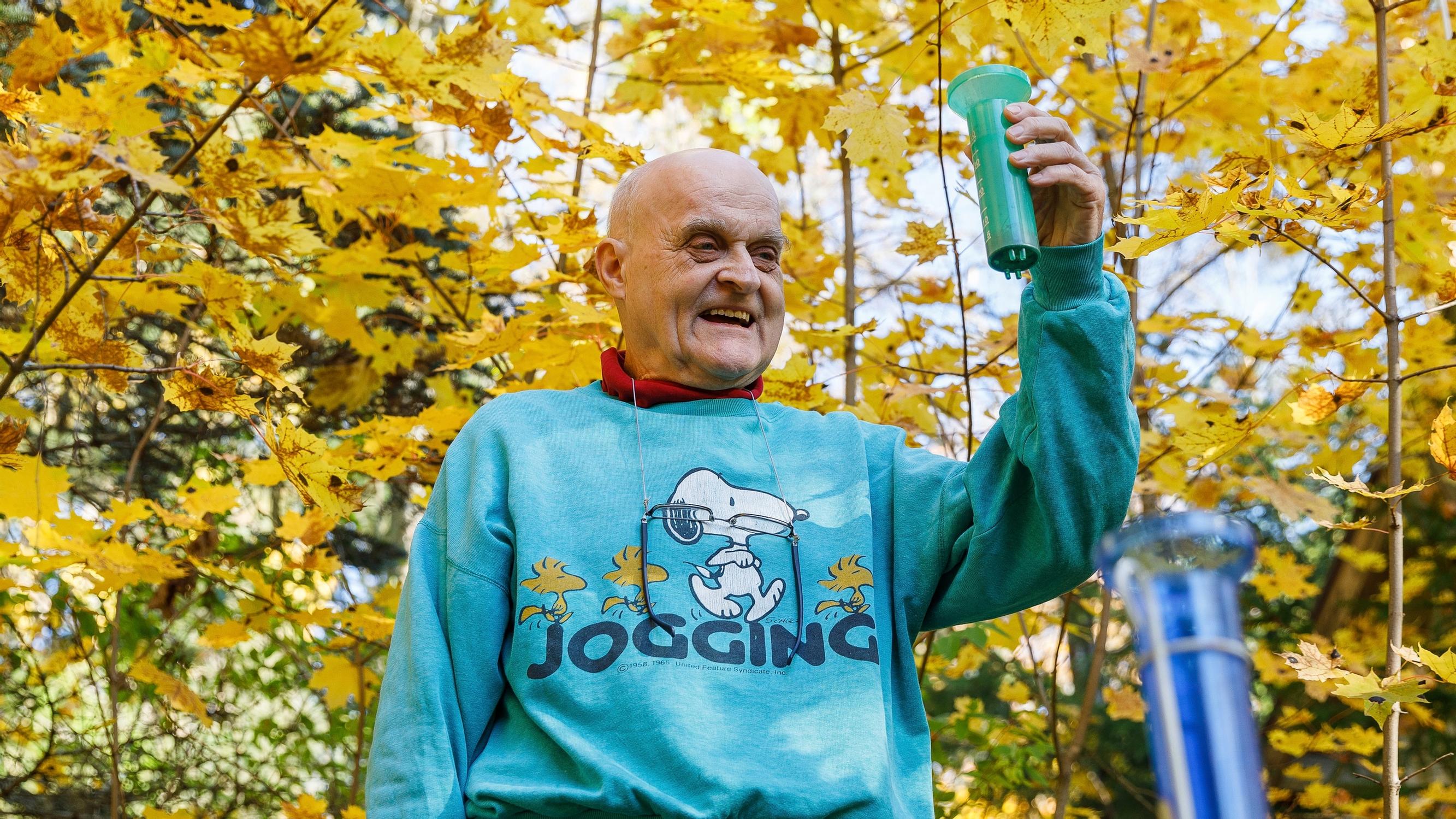 Luonnon tarkkailusta tuli elämäntapa: Juha Nikulainen on kirjannut vihkoihin Mänttä-Vilppulan sään vuodesta 1981