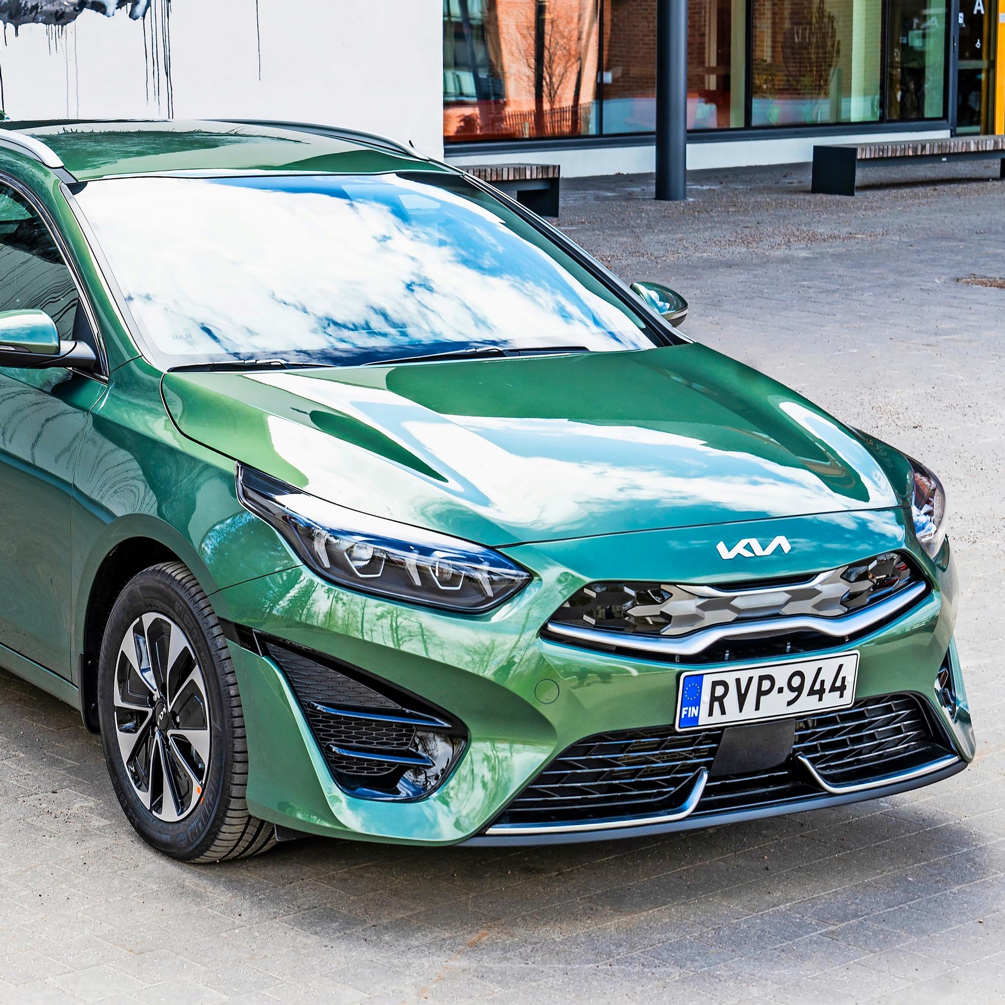 Oikkunsa kullakin – Kia Ceed pärjää hintakilpailussa, mutta vaatii kärsivällisyyttä