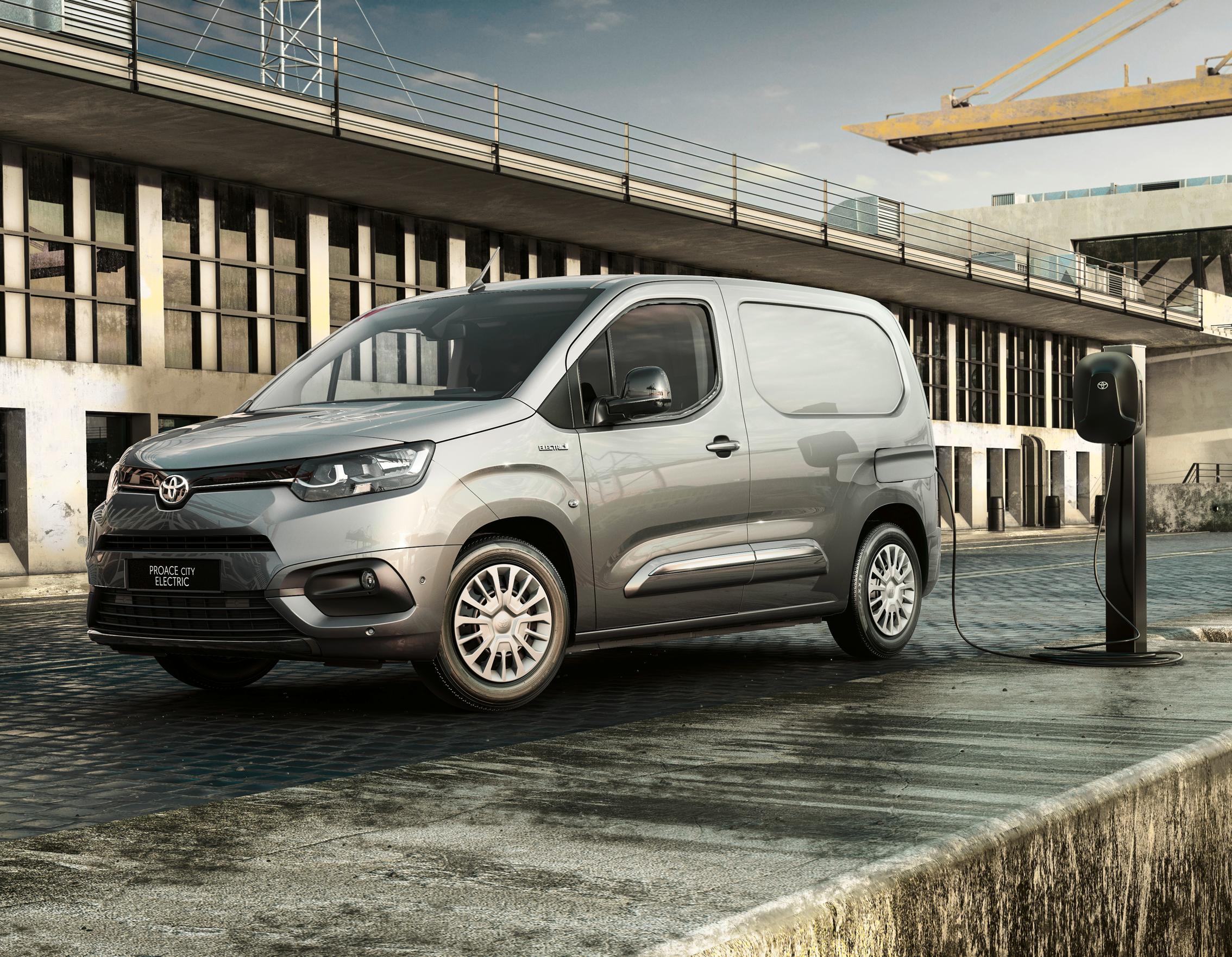 Toyota tuo ensi vuonna Suomeen uuden täyssähköisen pakettiauton