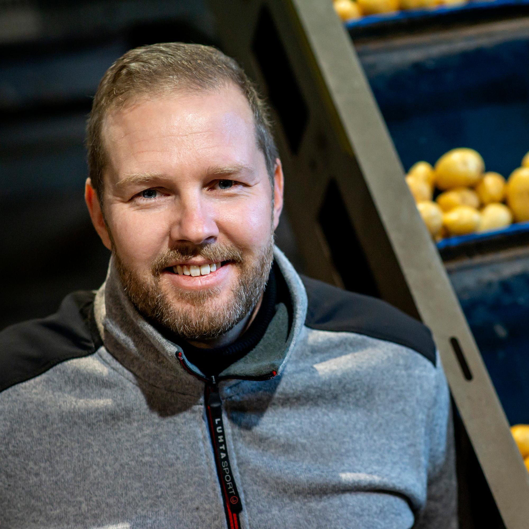 Antti Kuusisto on arkeologi, joka tietää miten suomalainen peruna myydään Euroopan pöytiin