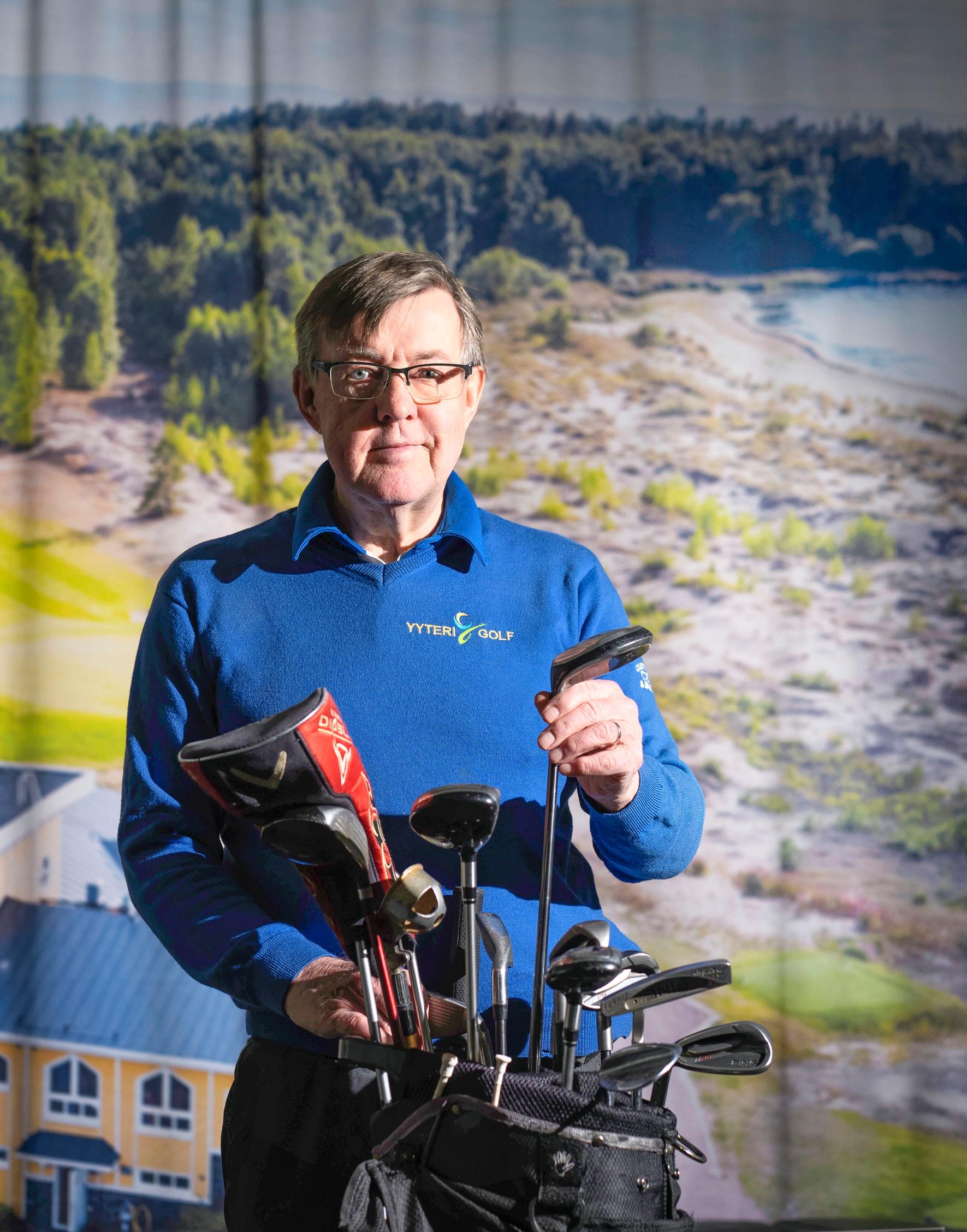 Golf on Matti Grönmanille elämäntapa ja into­himo. Aivoinfarktin jälkeen hänen piti opetella pelaamaan uudestaan. – Monesti teki ­mieli lyödä hanskat tiskiin, mutta onneksi vaimo ­patisti jatkamaan.