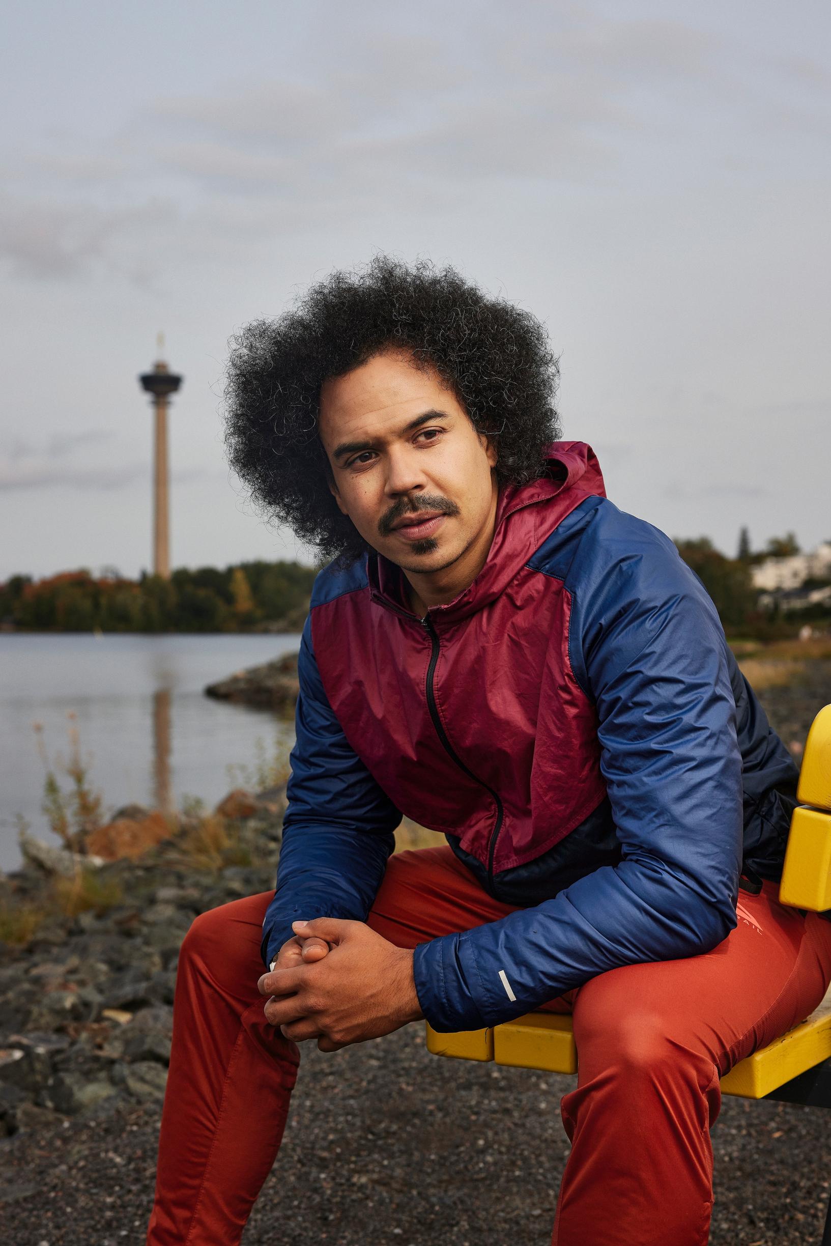Sean Ricks: ”Isä, en pystynytkään olemaan kaltaisesi!” | Apu
