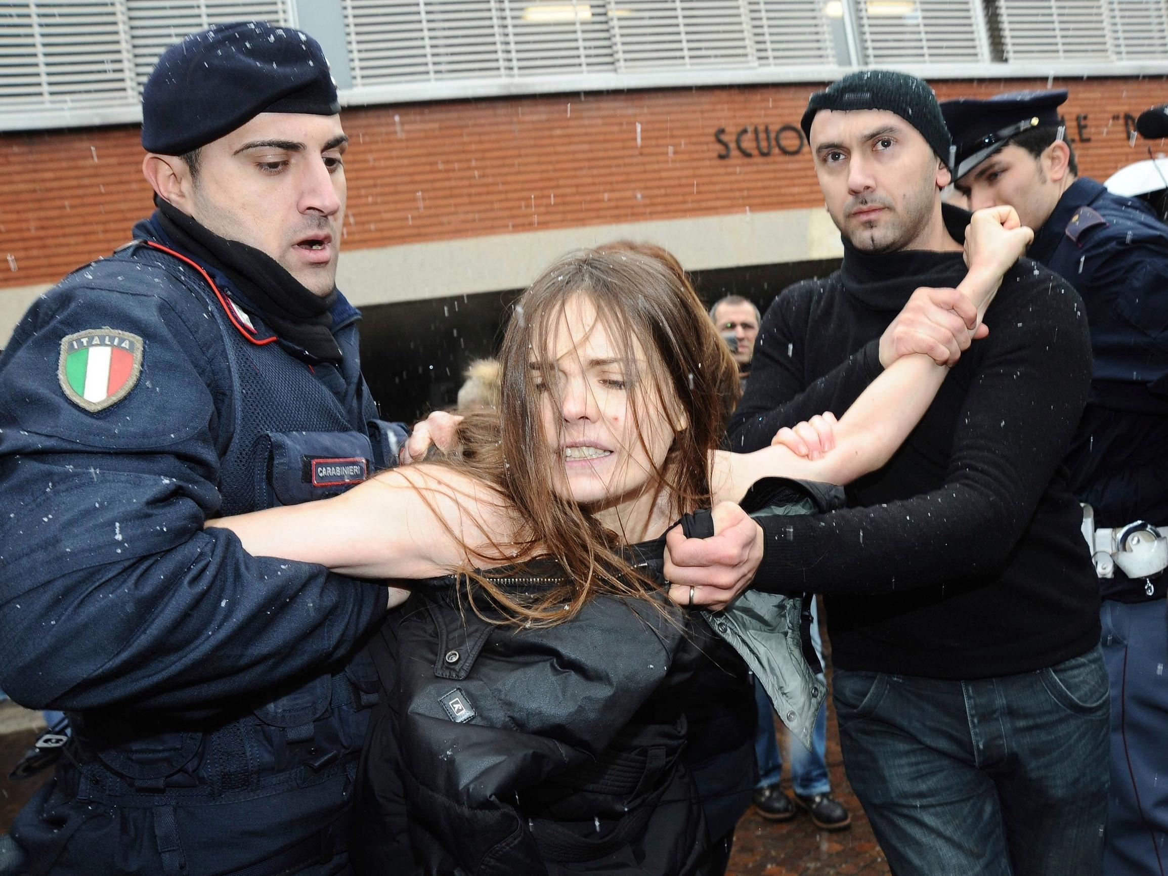 Ukrainalainen Oksana Shachko pyrki vallankumoukseen rinnat paljaina – Kun hän jäi yksin aatteensa kanssa, kaikki muuttui