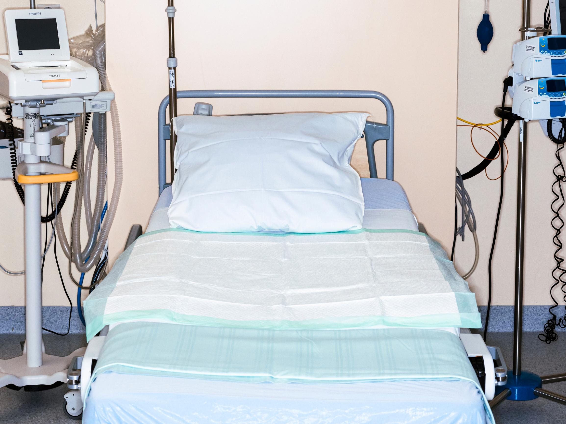  Vaula Helinin synnytys oli hirveä ja toisenlaisissa oloissa hän olisi kuollut, mutta ”synnytysväkivaltaa” hän ei kokenut – Miksi jotkut muut kokevat?