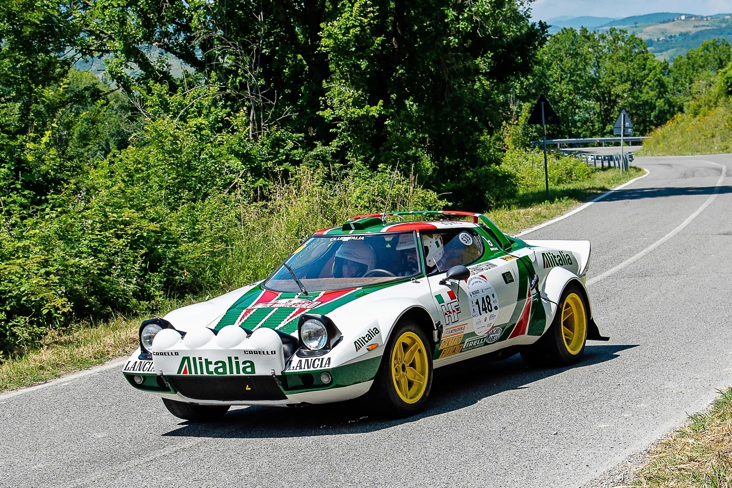 Lancia Stratos oli 1970-luvun keskimoottorinen kilpuri.