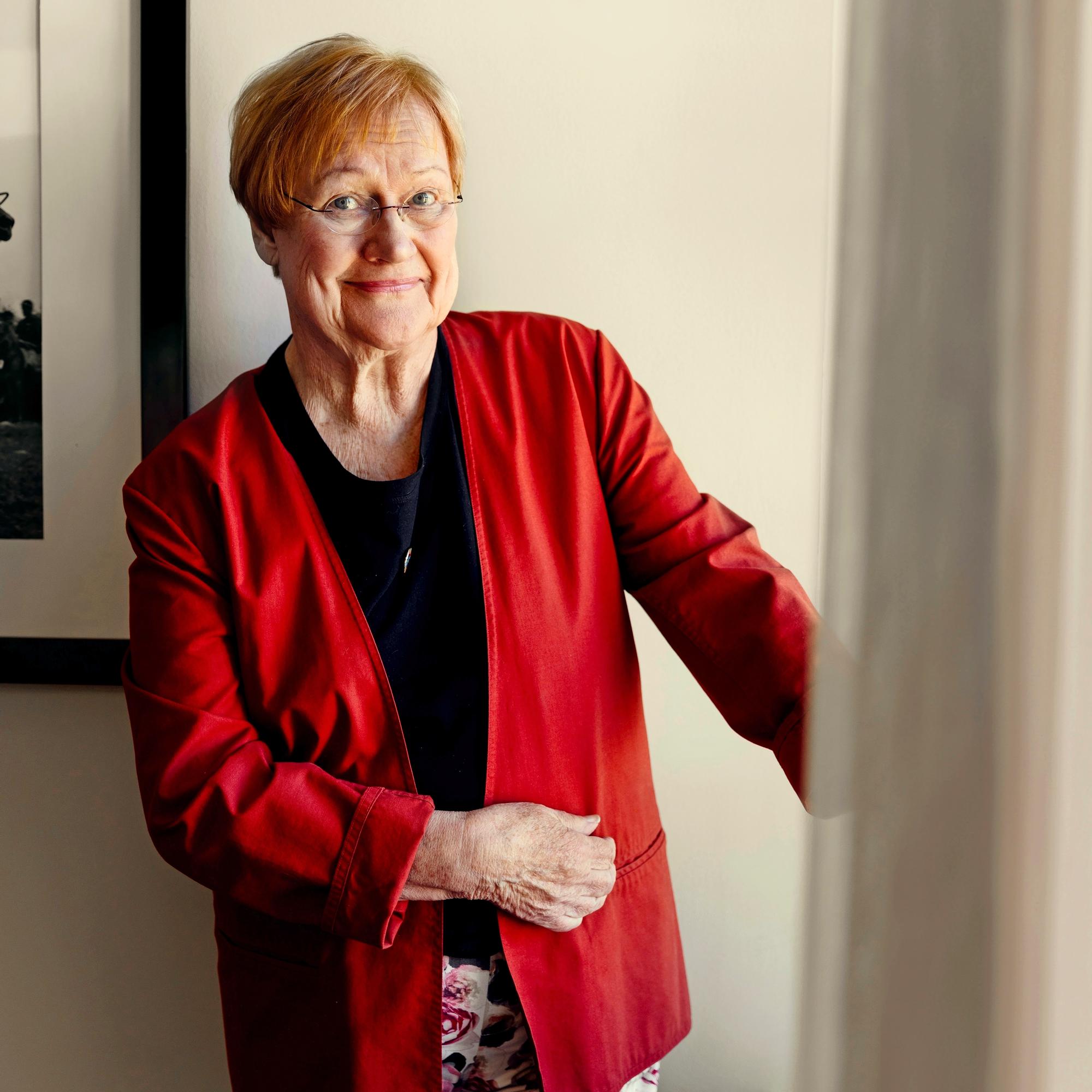 Presidentti Tarja Halonen: ”Huolettaa se, miten säästöt kohdistuvat heikoimpiin”