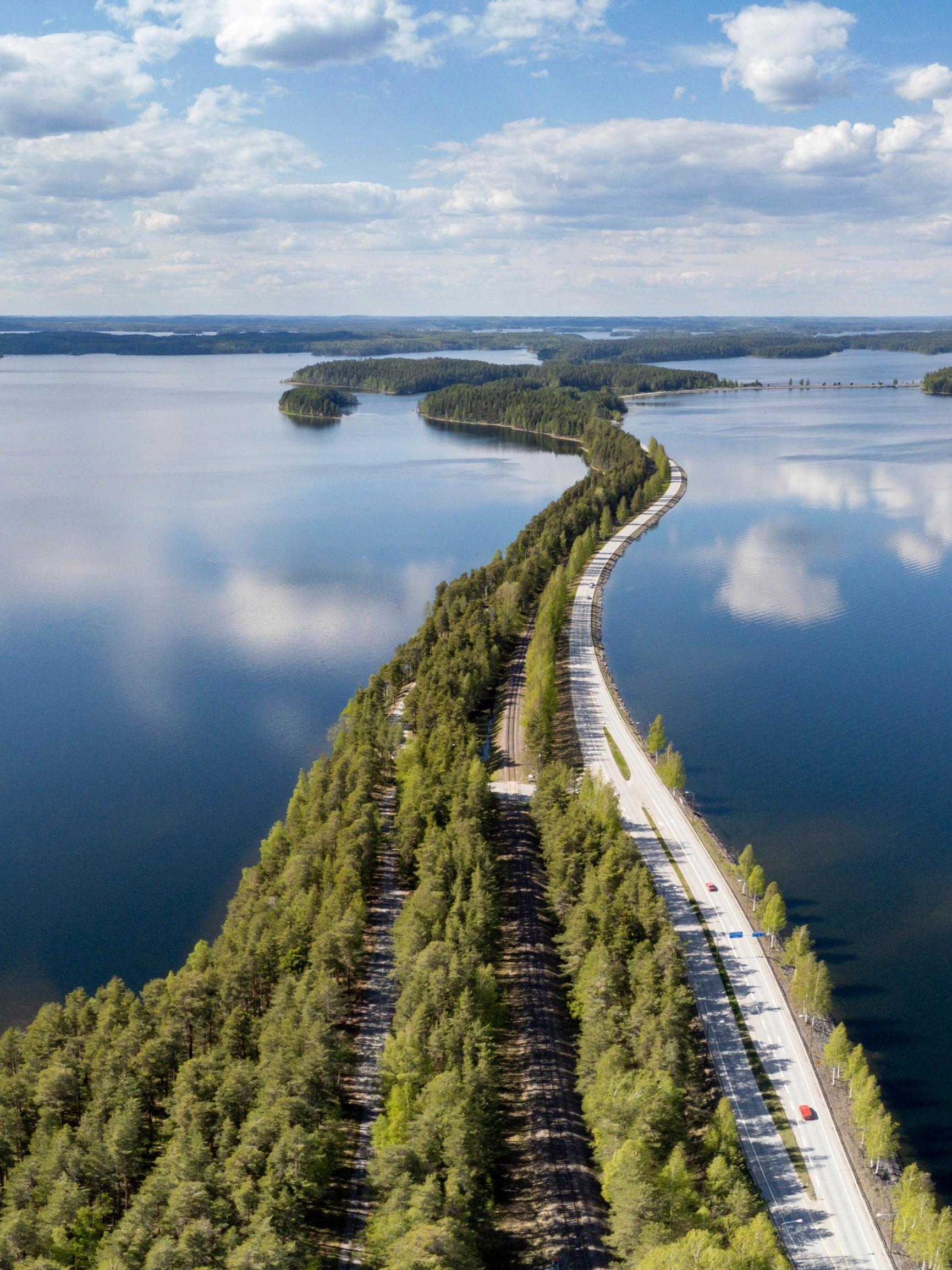 Suomen hienoimmat tiet: Punkaharjun Harjutie kannattaa käydä ajamassa edes kerran elämässään