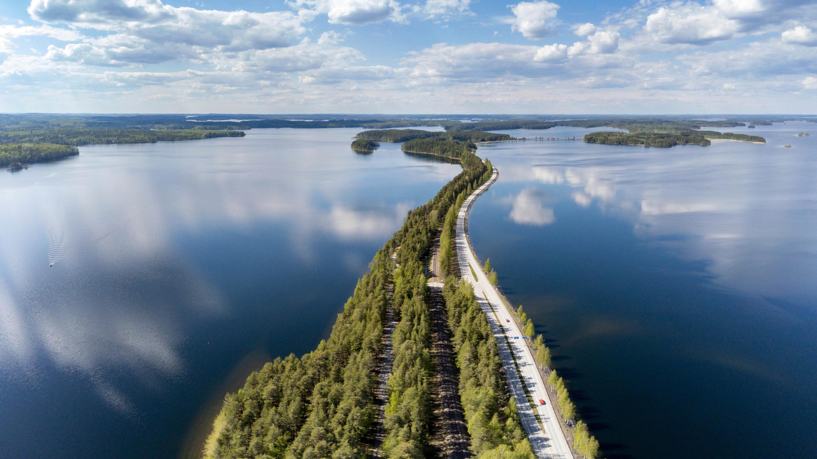 Suomen hienoimmat tiet: Punkaharjun Harjutie kannattaa käydä ajamassa edes kerran elämässään