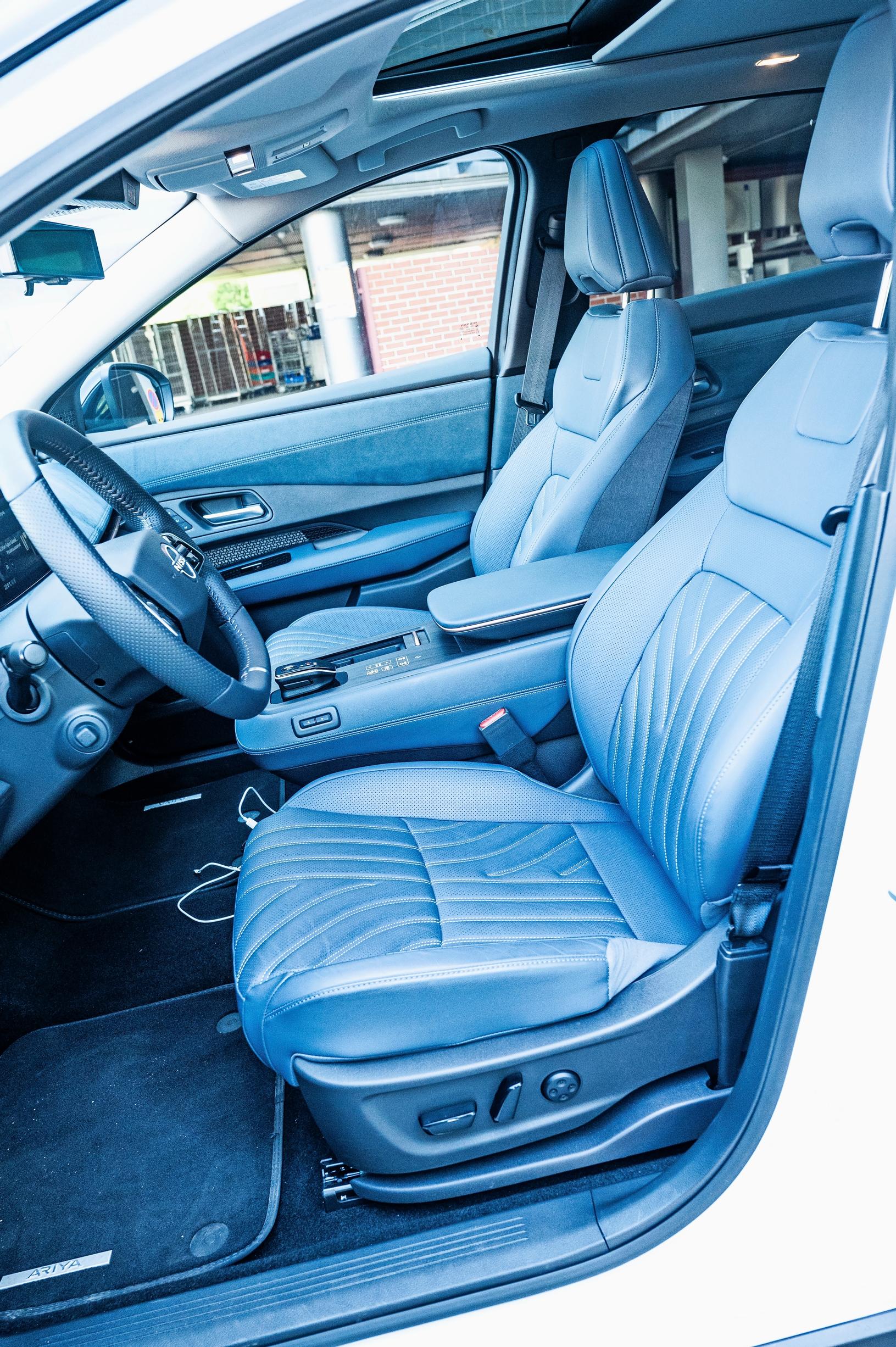 Nissan Ariya etupenkki ja etutilat
