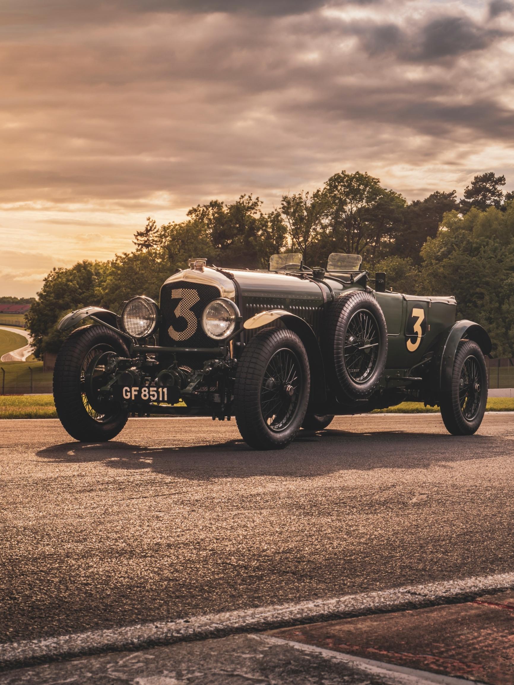 Bentley herätti henkiin klassisen Speed Six -mallin – Kuin Le Mansissa vuonna 1929 – Hinta huikeat 1,8 miljoonaa euroa