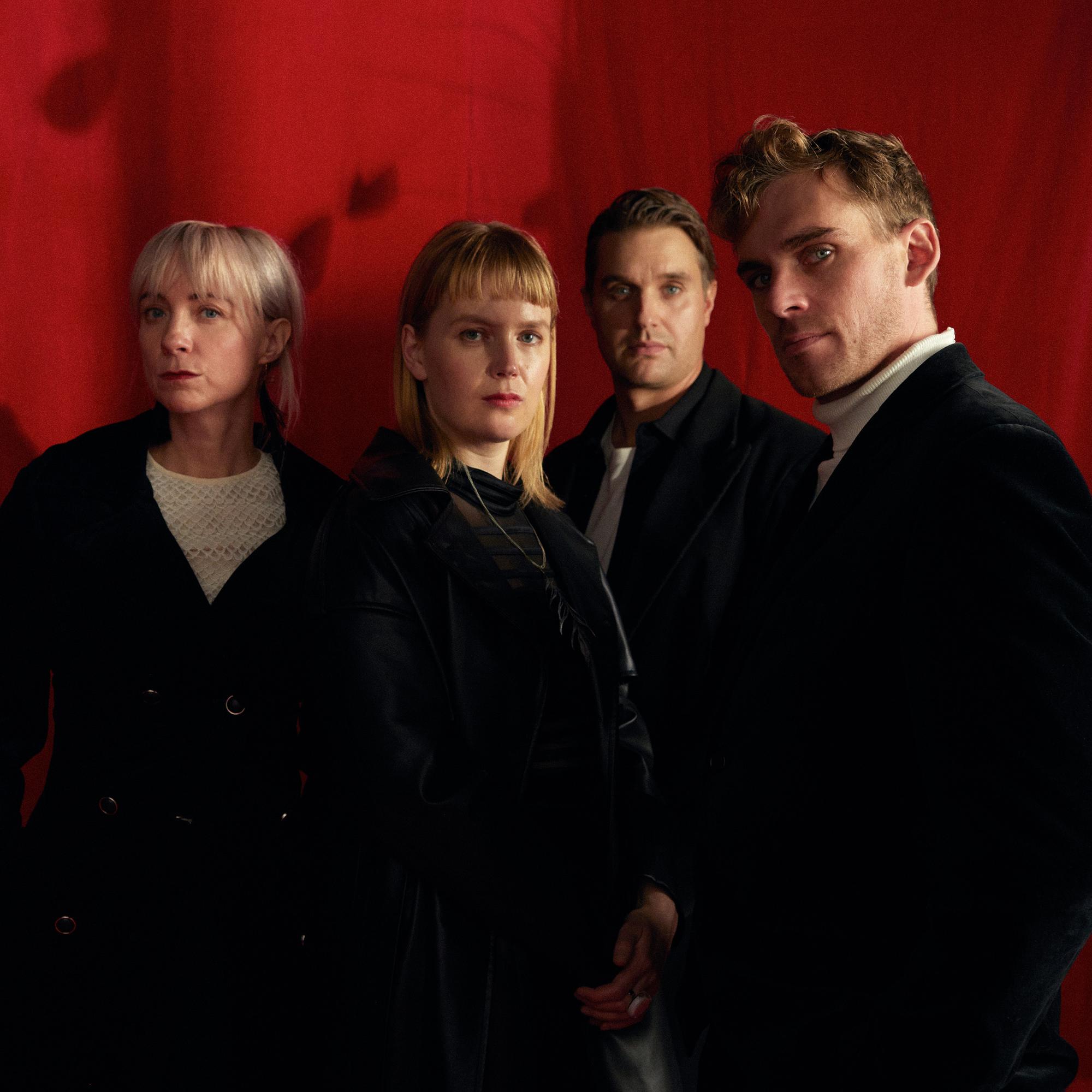 2:22 – A Ghost Story on teattereissa harvinainen trilleri, joka liimaa katsojat penkkeihin